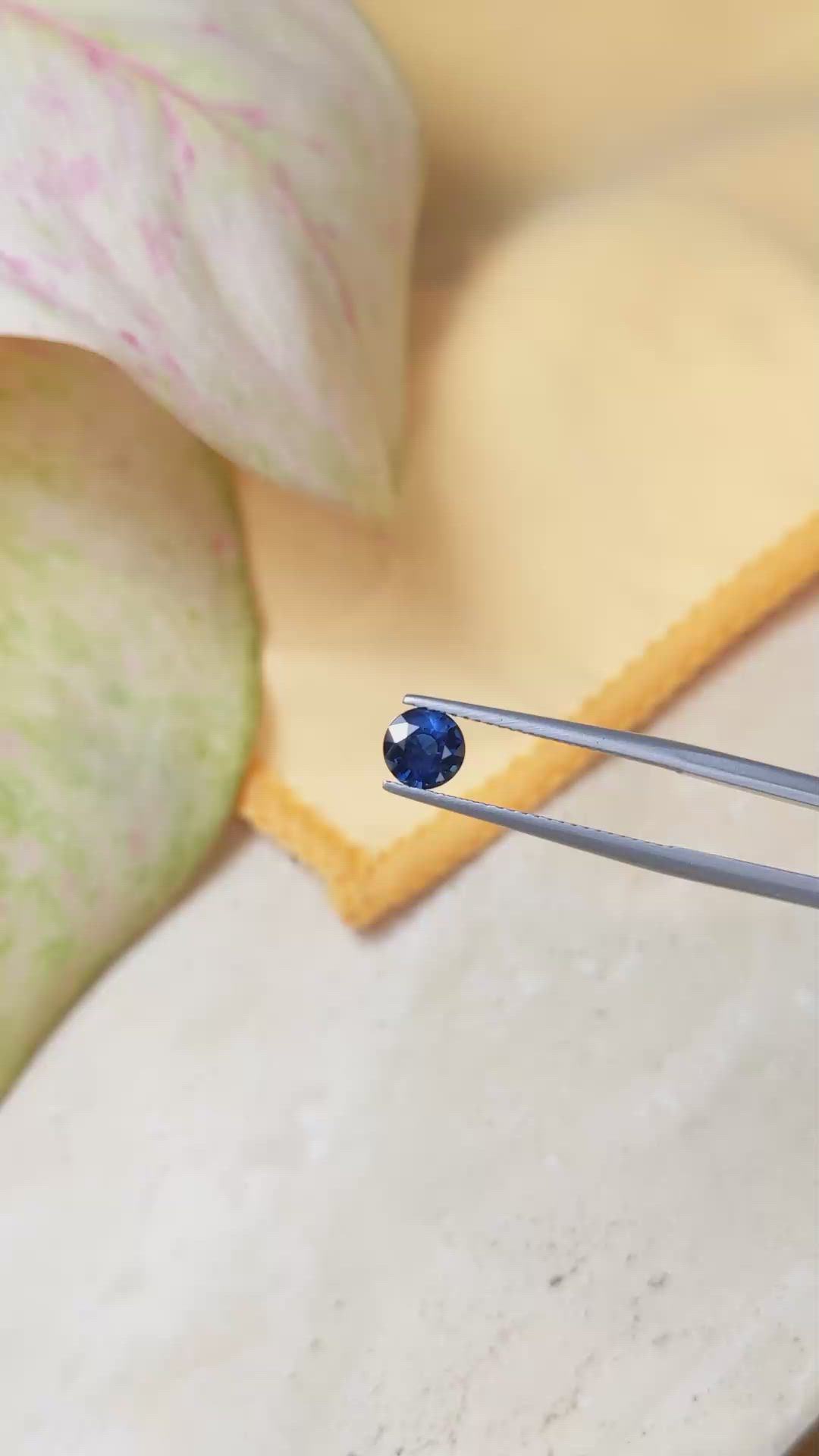 0.92 Ct. Blue Sapphire from Ceylon (Sri Lanka) Size Video