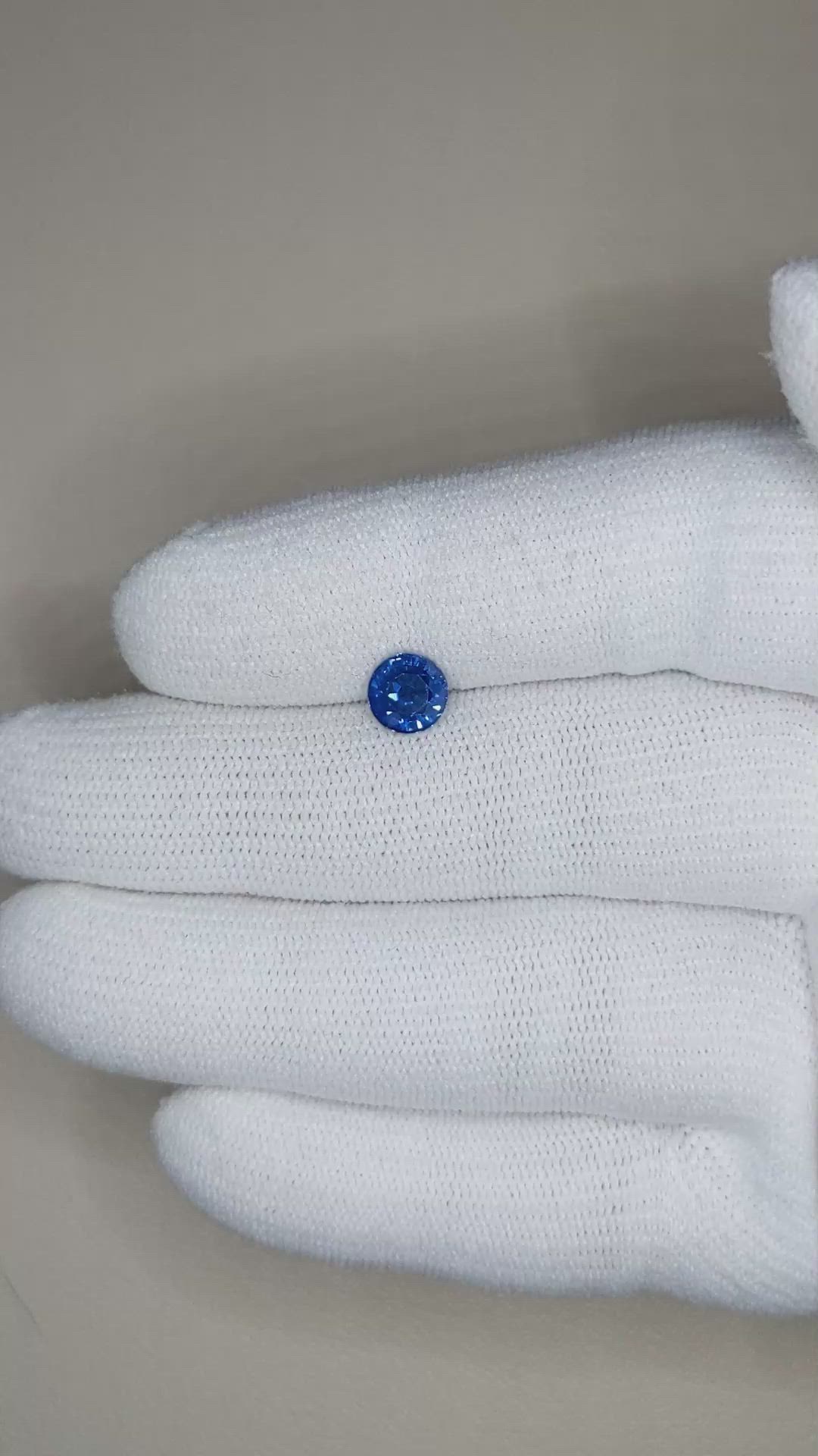 1.26 Ct. Blue Sapphire from Ceylon (Sri Lanka) Size Video
