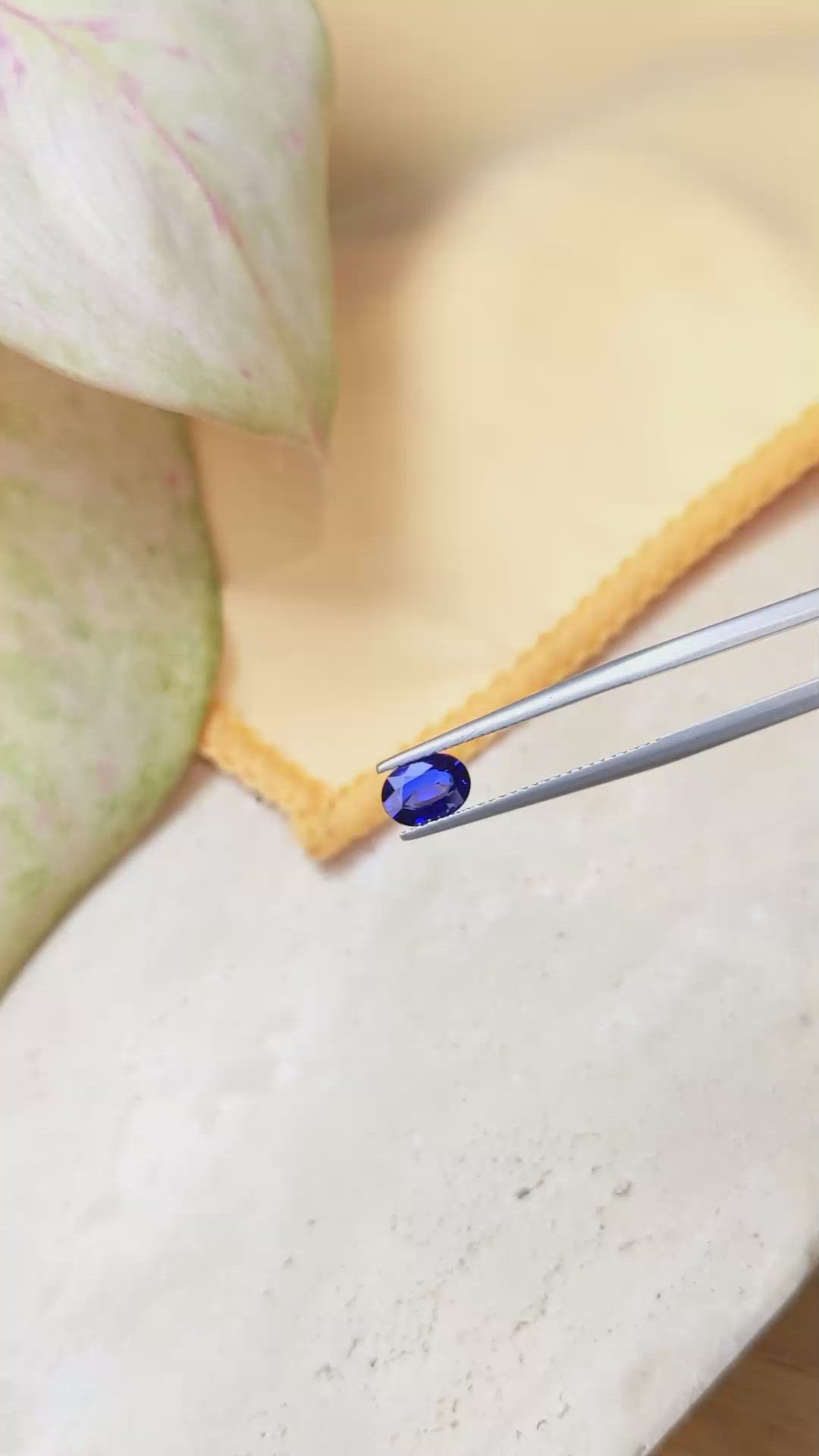 0.90 Ct. Blue Sapphire from Ceylon (Sri Lanka) Size Video