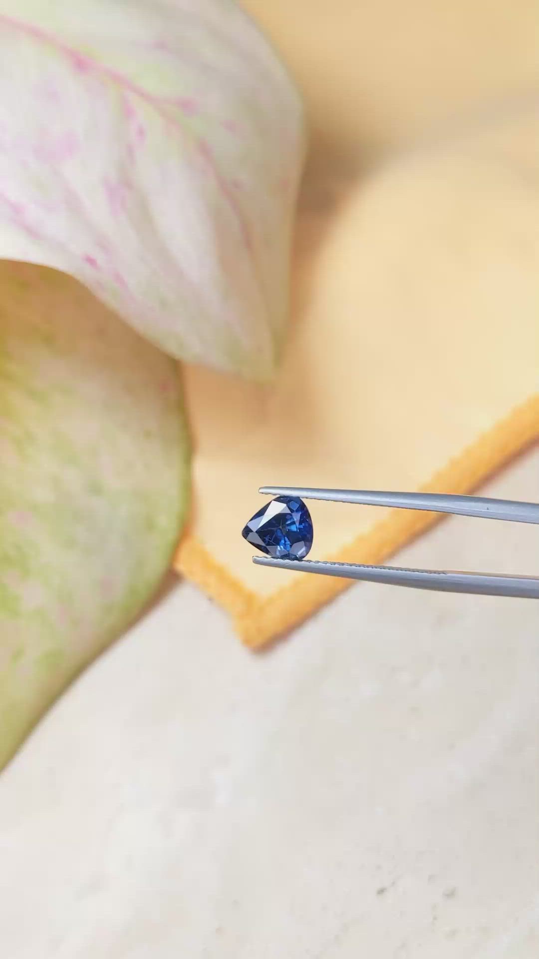 1.73 Ct. Blue Sapphire from Ceylon (Sri Lanka) Size Video