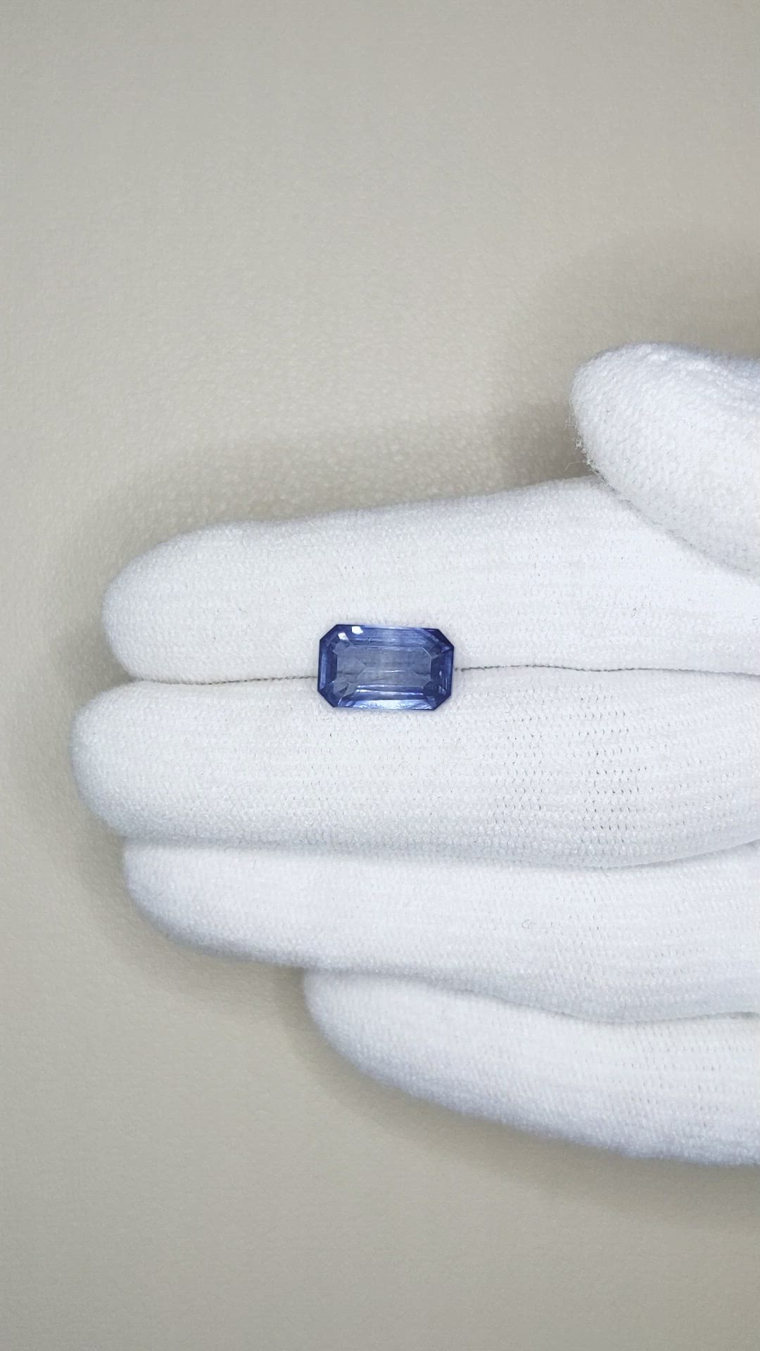 4.34 Ct. Blue Sapphire from Ceylon (Sri Lanka) Size Video