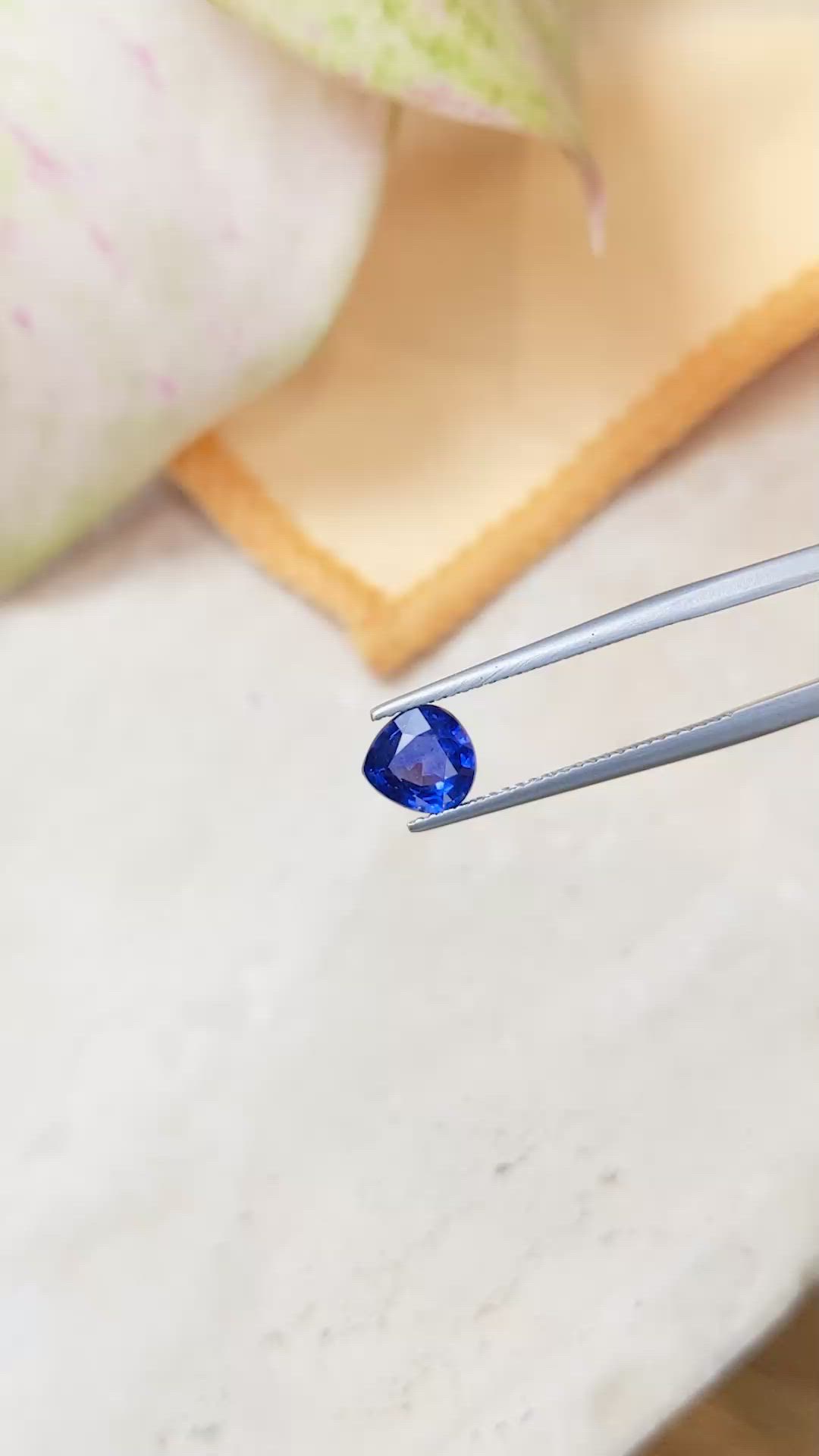 1.39 Ct. Blue Sapphire from Ceylon (Sri Lanka) Size Video