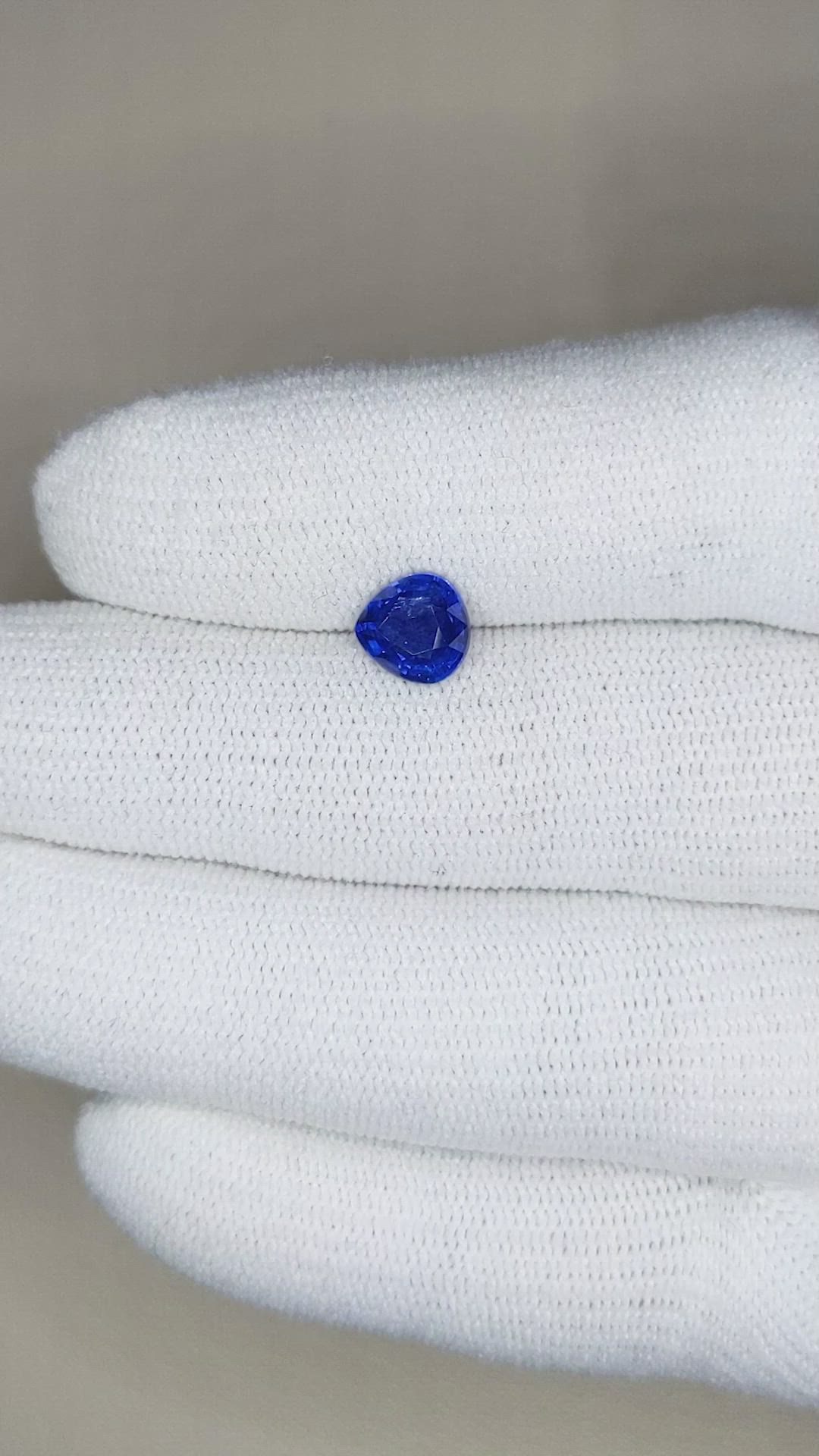 1.39 Ct. Blue Sapphire from Ceylon (Sri Lanka) Size Video