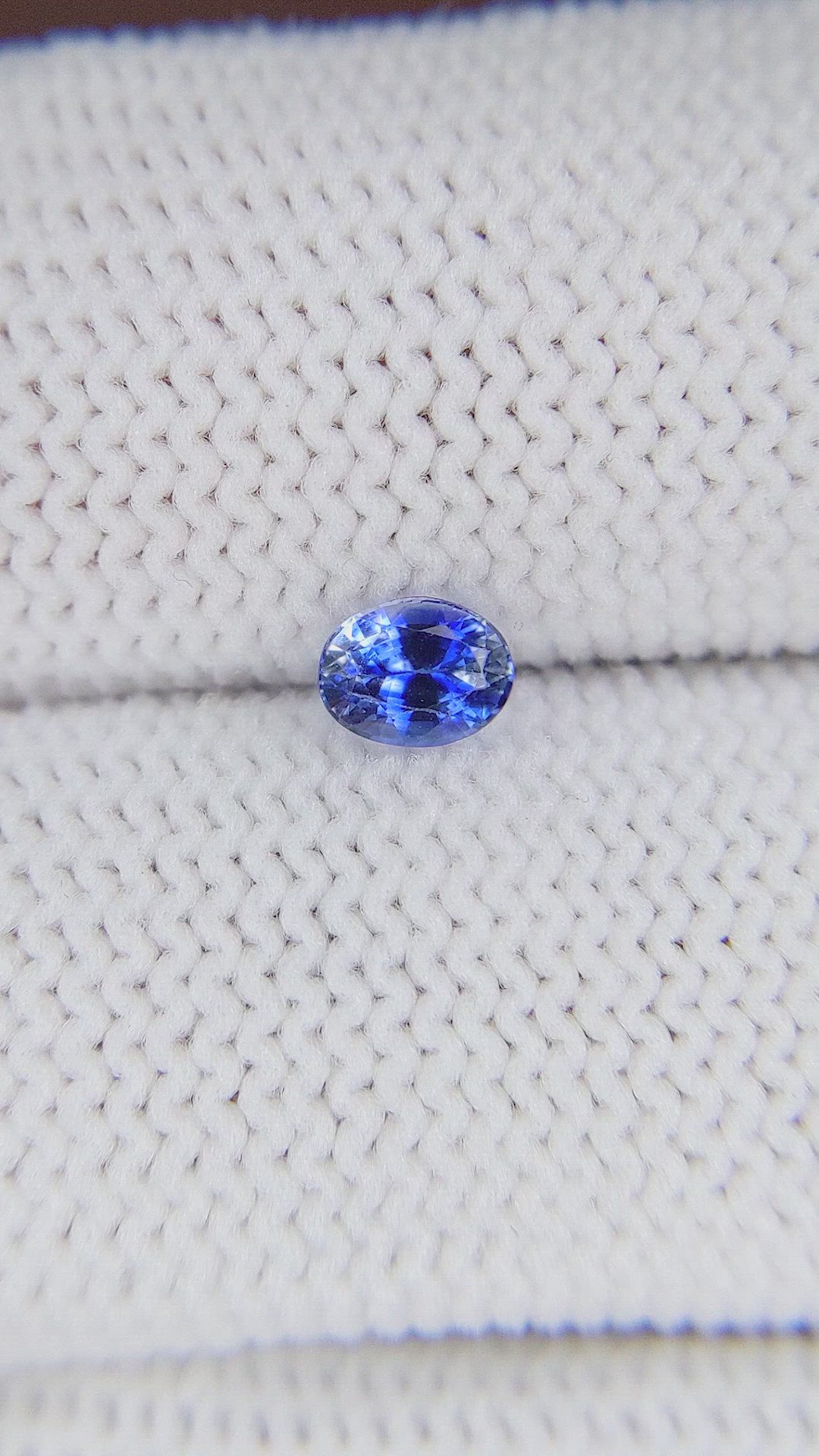 0.45 Ct. Blue Sapphire from Ceylon (Sri Lanka) Size Video