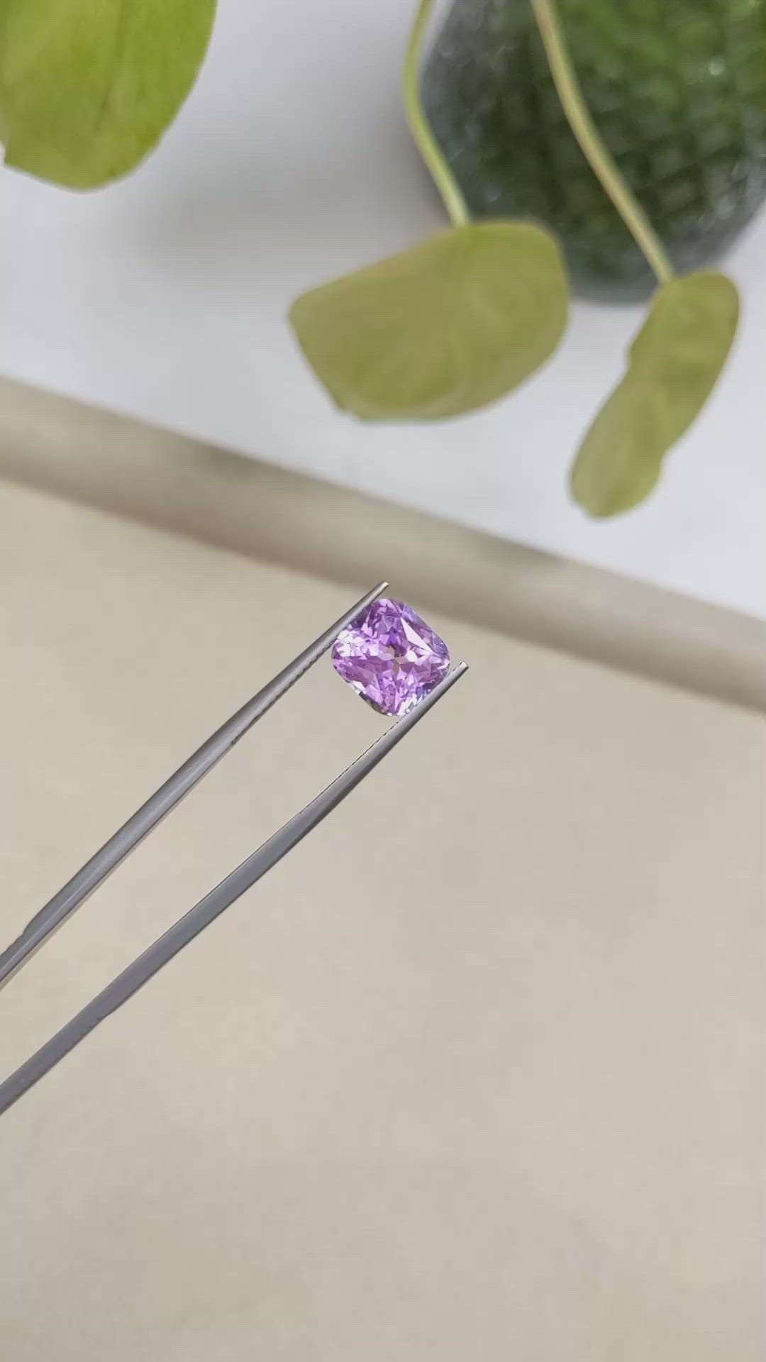 5.28 Ct. Pinkish Purple Sapphire from Ceylon (Sri Lanka) Size Video