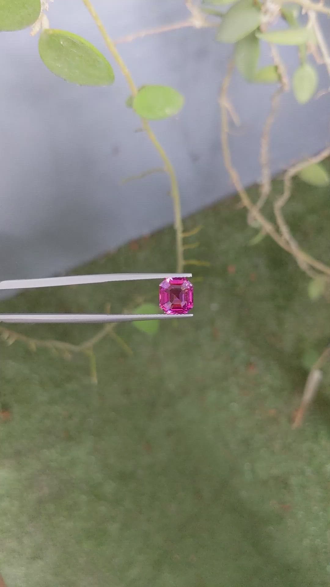 4.63 Ct. Pink Sapphire from Ceylon (Sri Lanka) Size Video