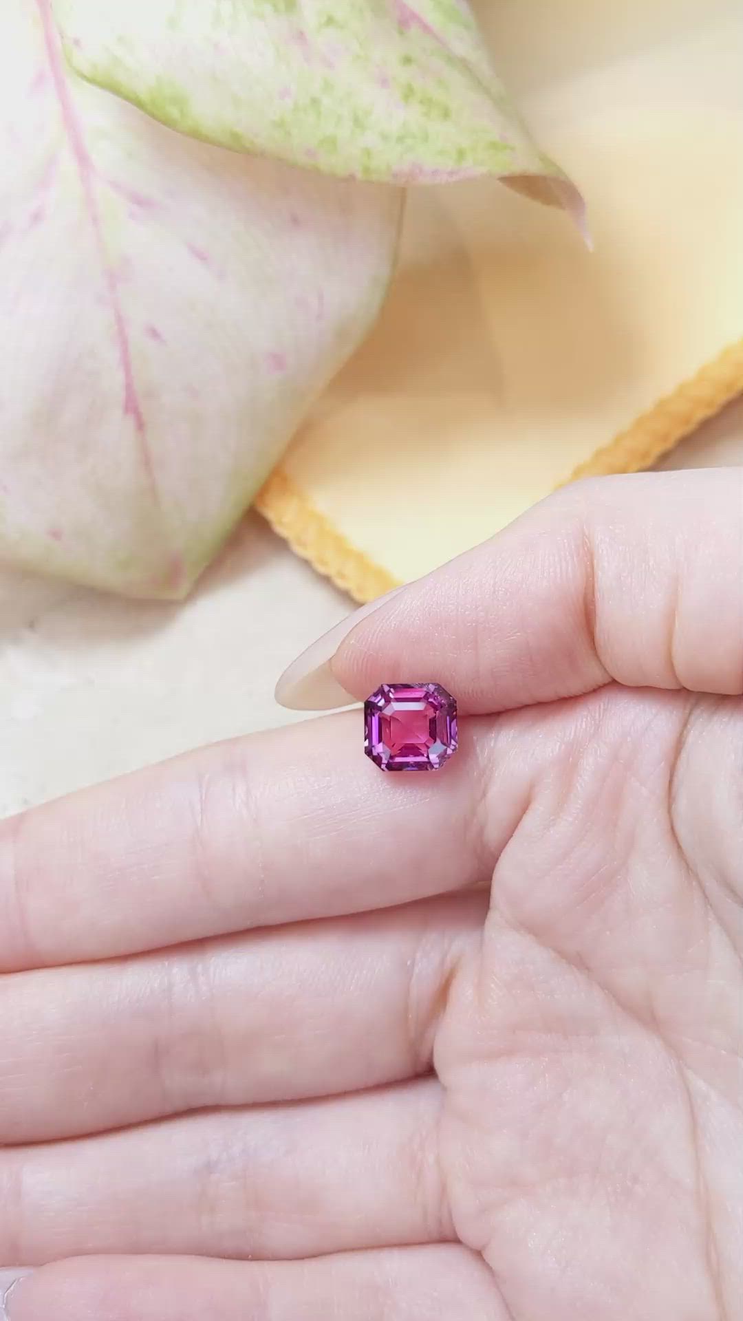 4.63 Ct. Pink Sapphire from Ceylon (Sri Lanka) Size Video