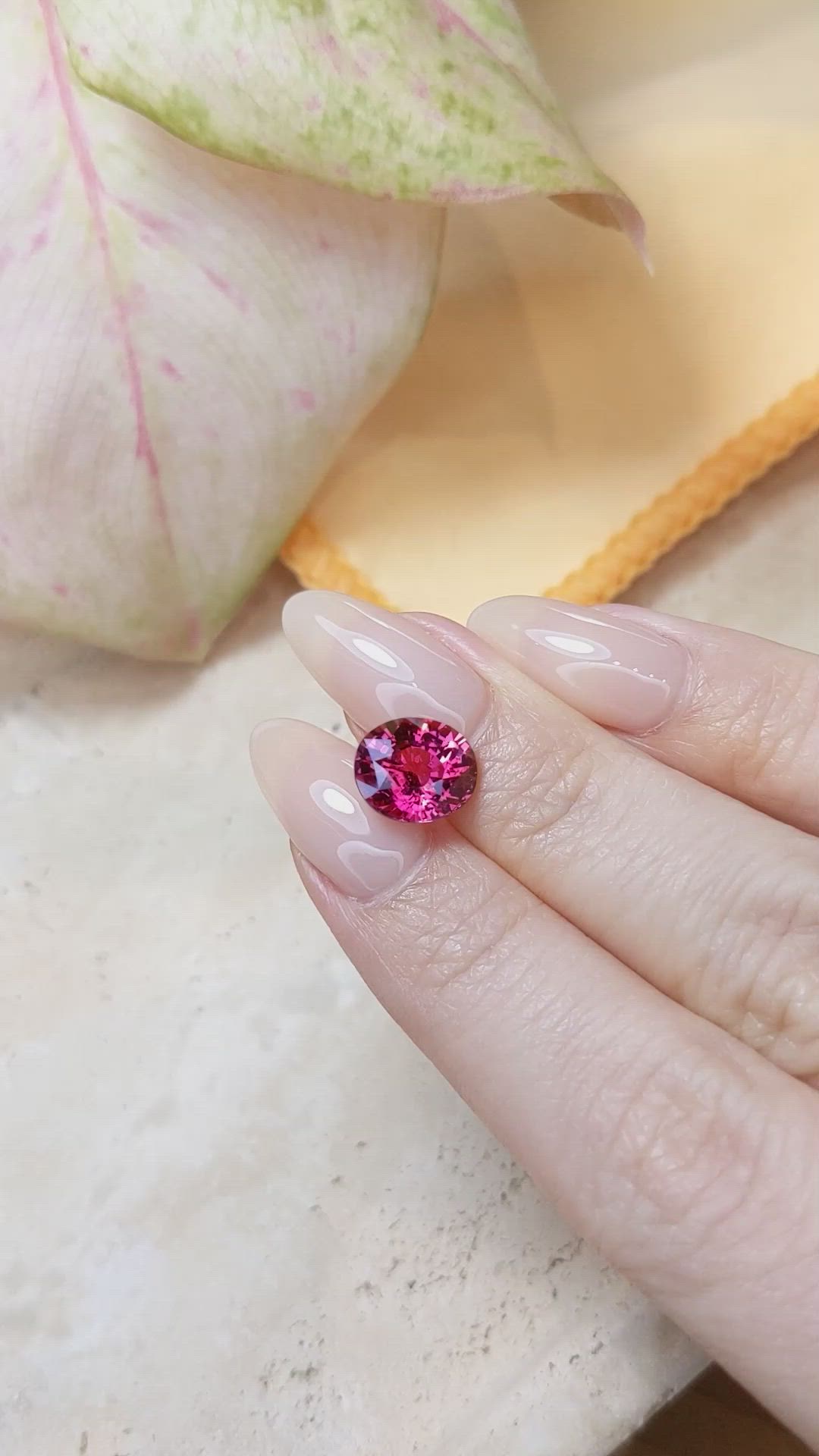 4.14 Ct. Pink Sapphire from Ceylon (Sri Lanka) Size Video