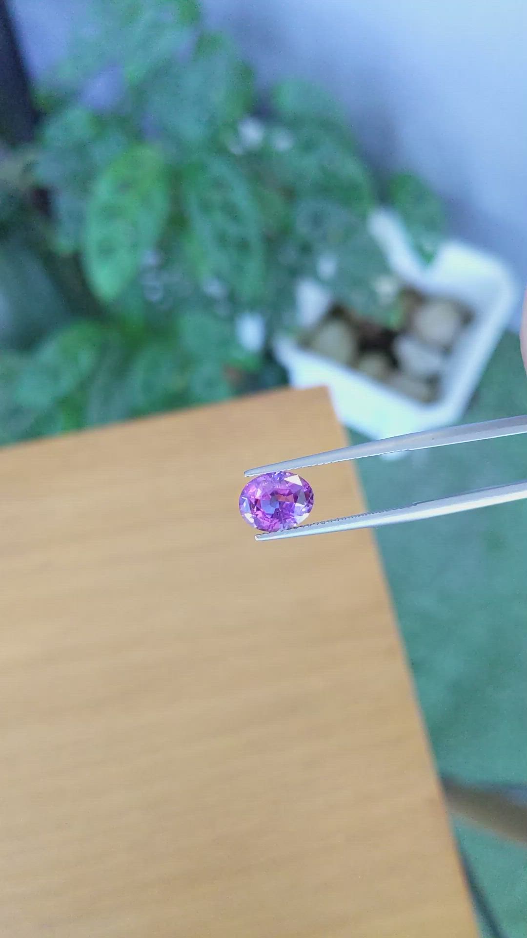 3.00 Ct. Purplish Pink Sapphire from Ceylon (Sri Lanka) Size Video