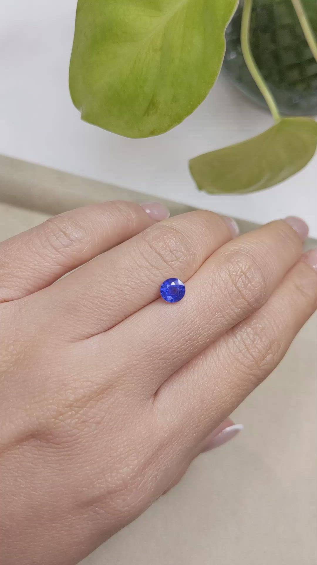0.90 Ct. Blue Sapphire from Ceylon (Sri Lanka) Size Video