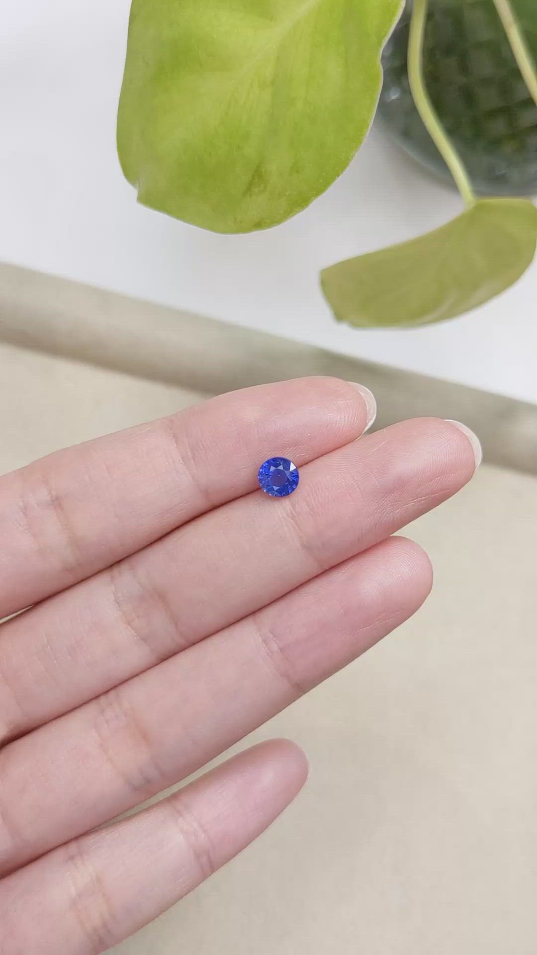 0.90 Ct. Blue Sapphire from Ceylon (Sri Lanka) Size Video