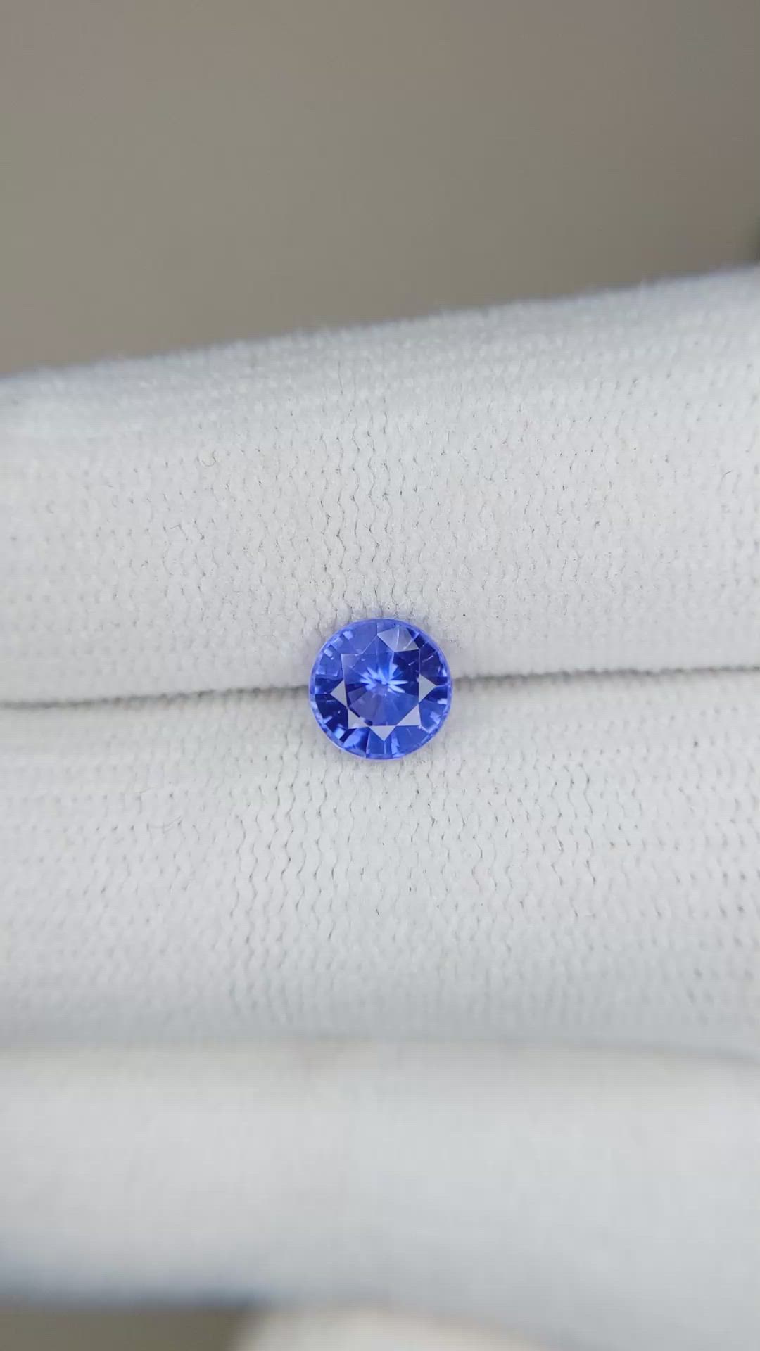 0.90 Ct. Blue Sapphire from Ceylon (Sri Lanka) Size Video