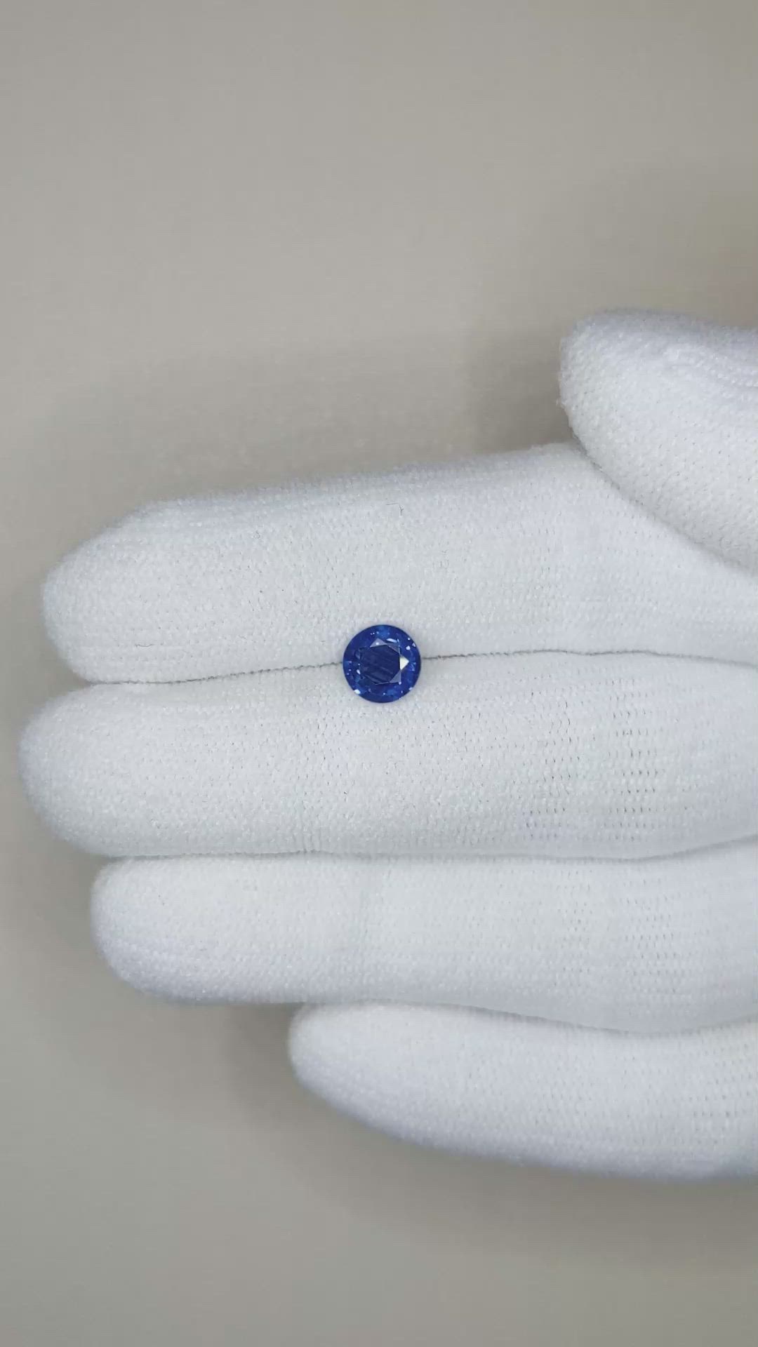 0.83 Ct. Blue Sapphire from Ceylon (Sri Lanka) Size Video