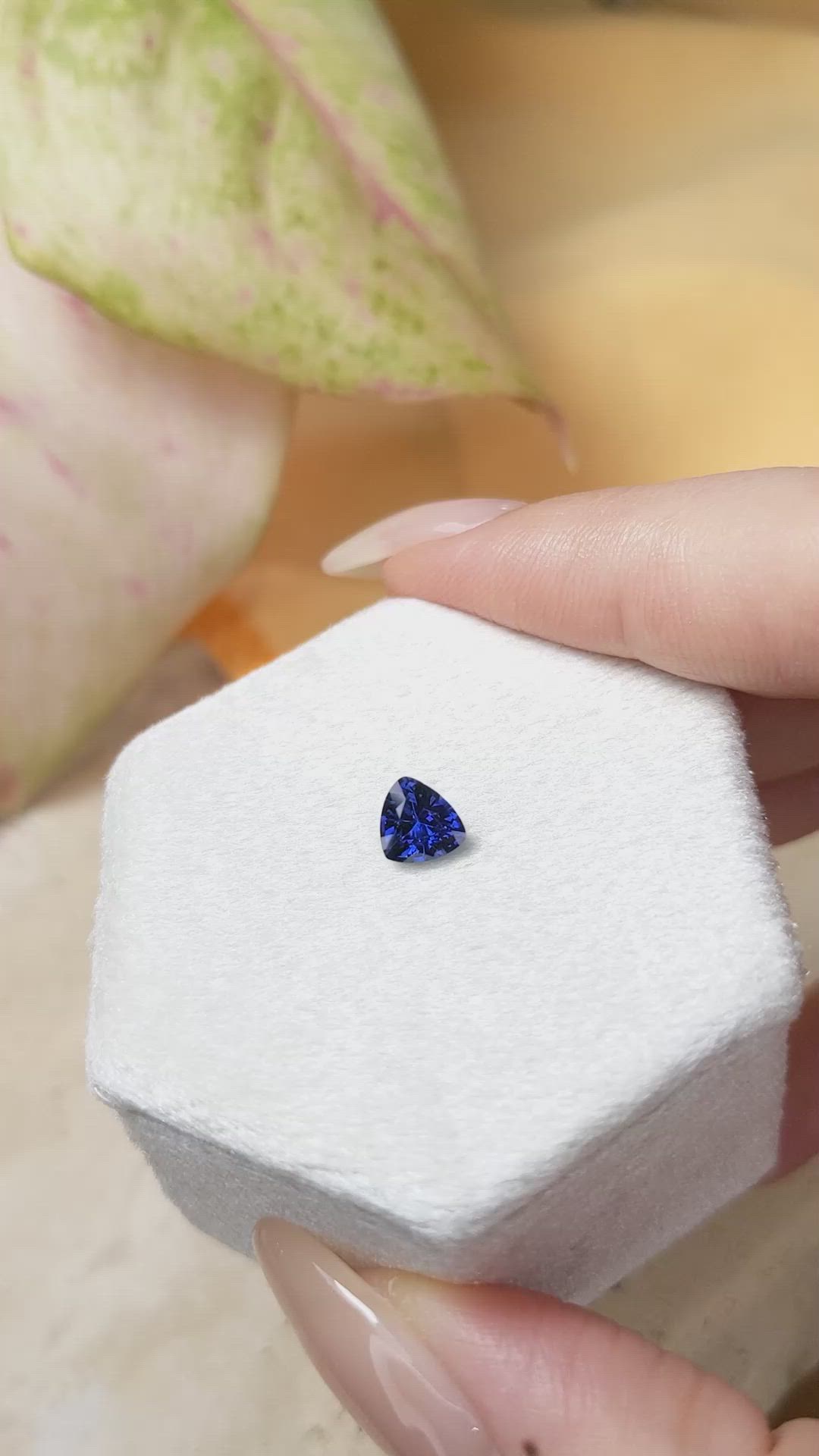 0.75 Ct. Blue Sapphire from Ceylon (Sri Lanka) Size Video