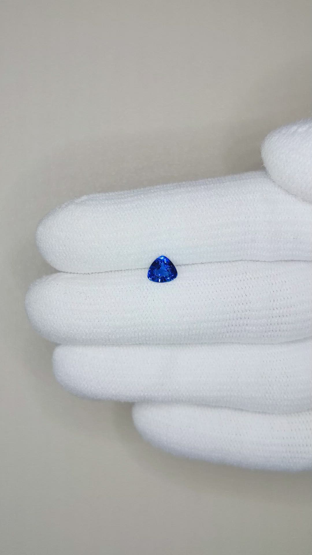 0.53 Ct. Blue Sapphire from Ceylon (Sri Lanka) Size Video