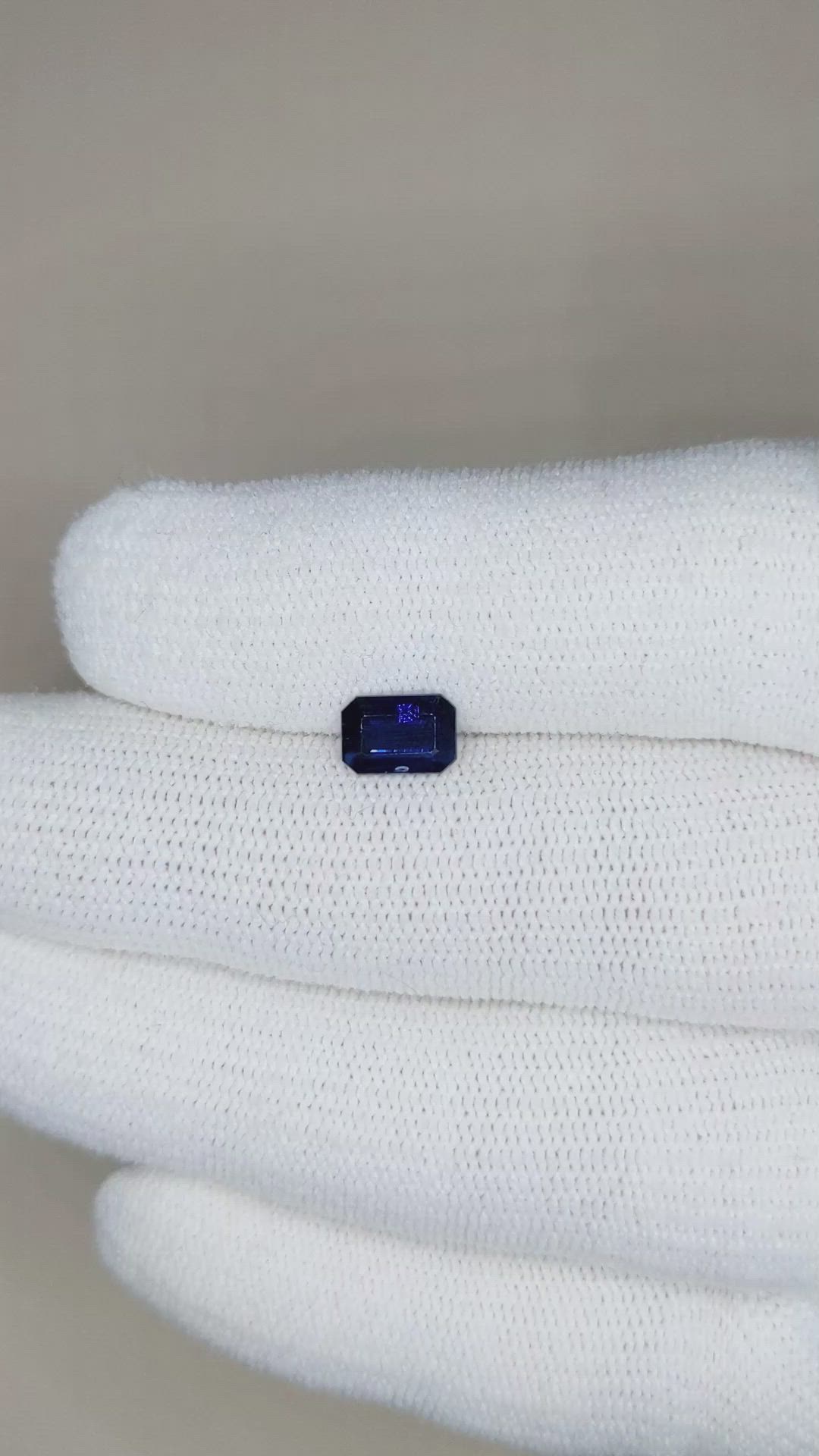 1.14 Ct. Blue Sapphire from Ceylon (Sri Lanka) Size Video