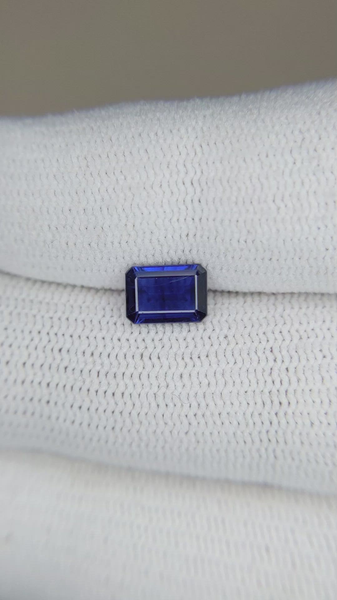 1.12 Ct. Blue Sapphire from Ceylon (Sri Lanka) Size Video
