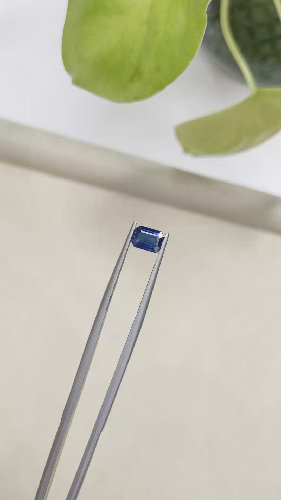 1.07 Ct. Blue Sapphire from Ceylon (Sri Lanka) Size Video