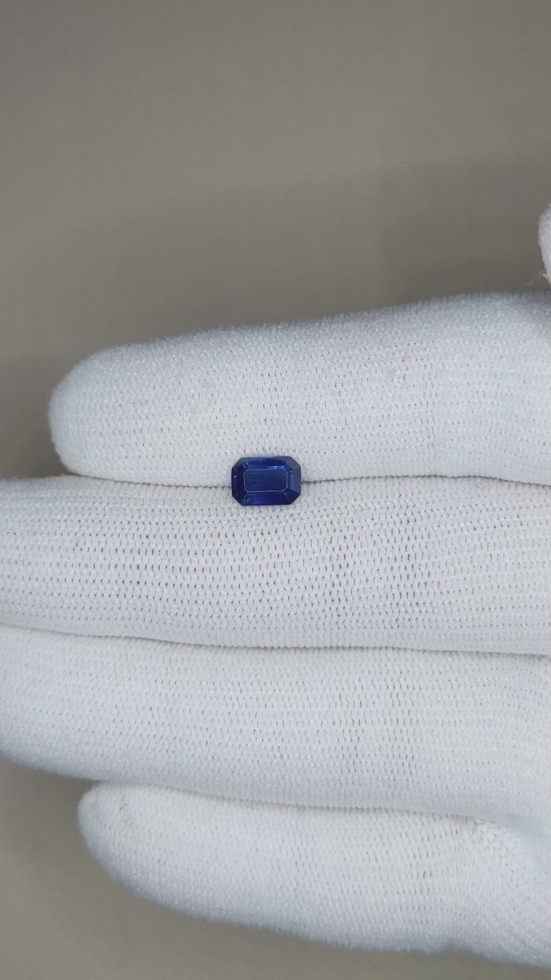 1.07 Ct. Blue Sapphire from Ceylon (Sri Lanka) Size Video