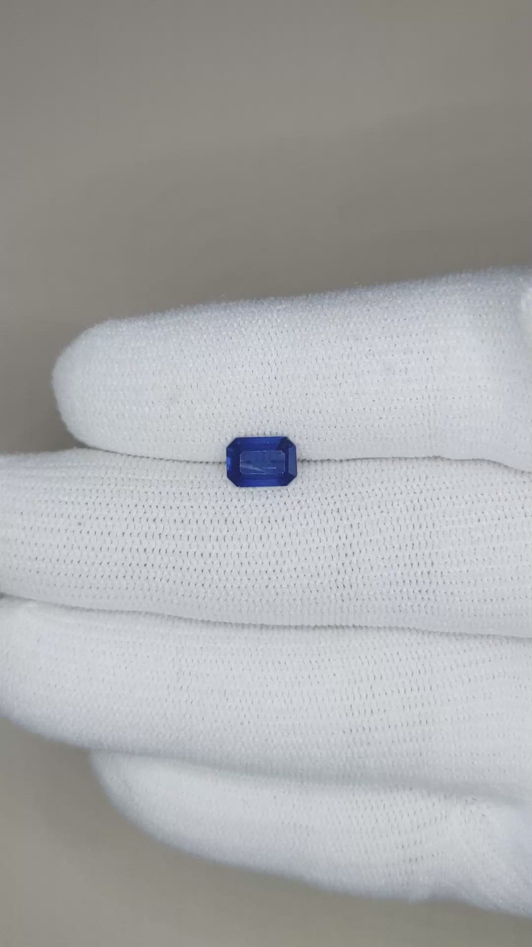 1.01 Ct. Blue Sapphire from Ceylon (Sri Lanka) Size Video
