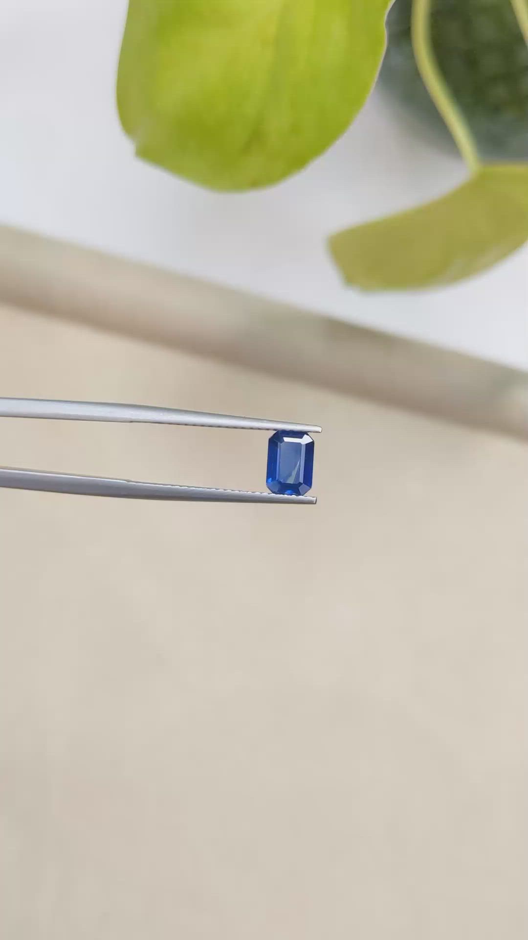 1.01 Ct. Blue Sapphire from Ceylon (Sri Lanka) Size Video