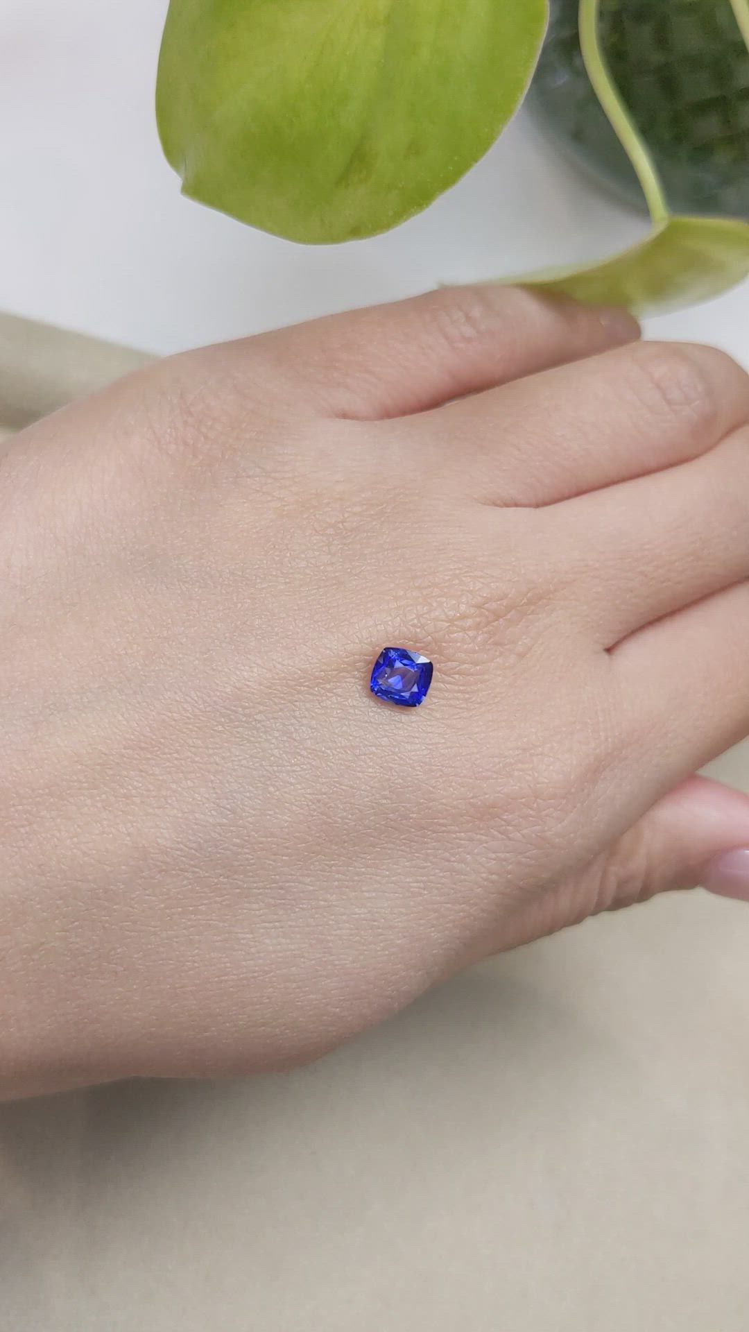 0.93 Ct. Blue Sapphire from Ceylon (Sri Lanka) Size Video