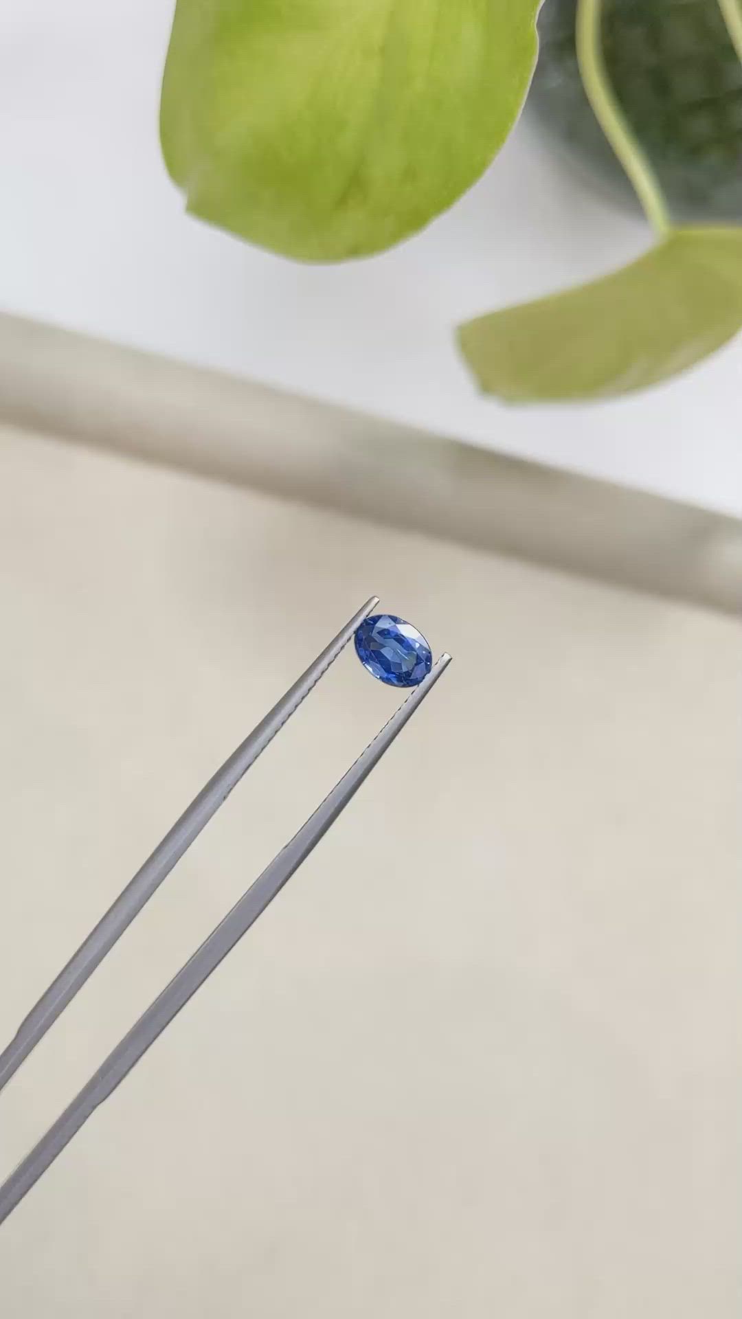 1.07 Ct. Blue Sapphire from Ceylon (Sri Lanka) Size Video