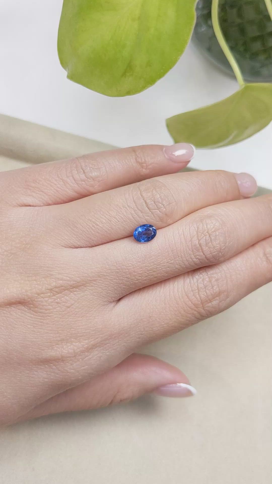 1.07 Ct. Blue Sapphire from Ceylon (Sri Lanka) Size Video