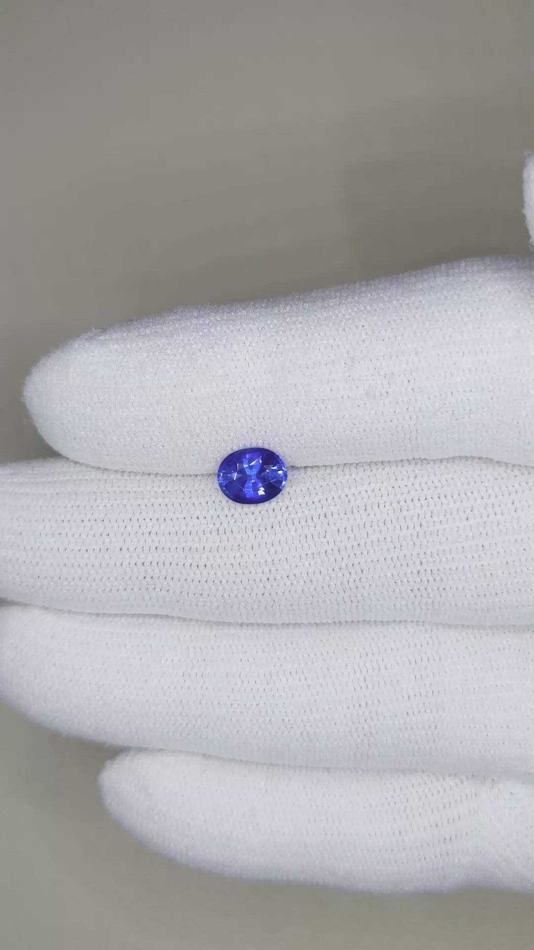 1.05 Ct. Blue Sapphire from Ceylon (Sri Lanka) Size Video