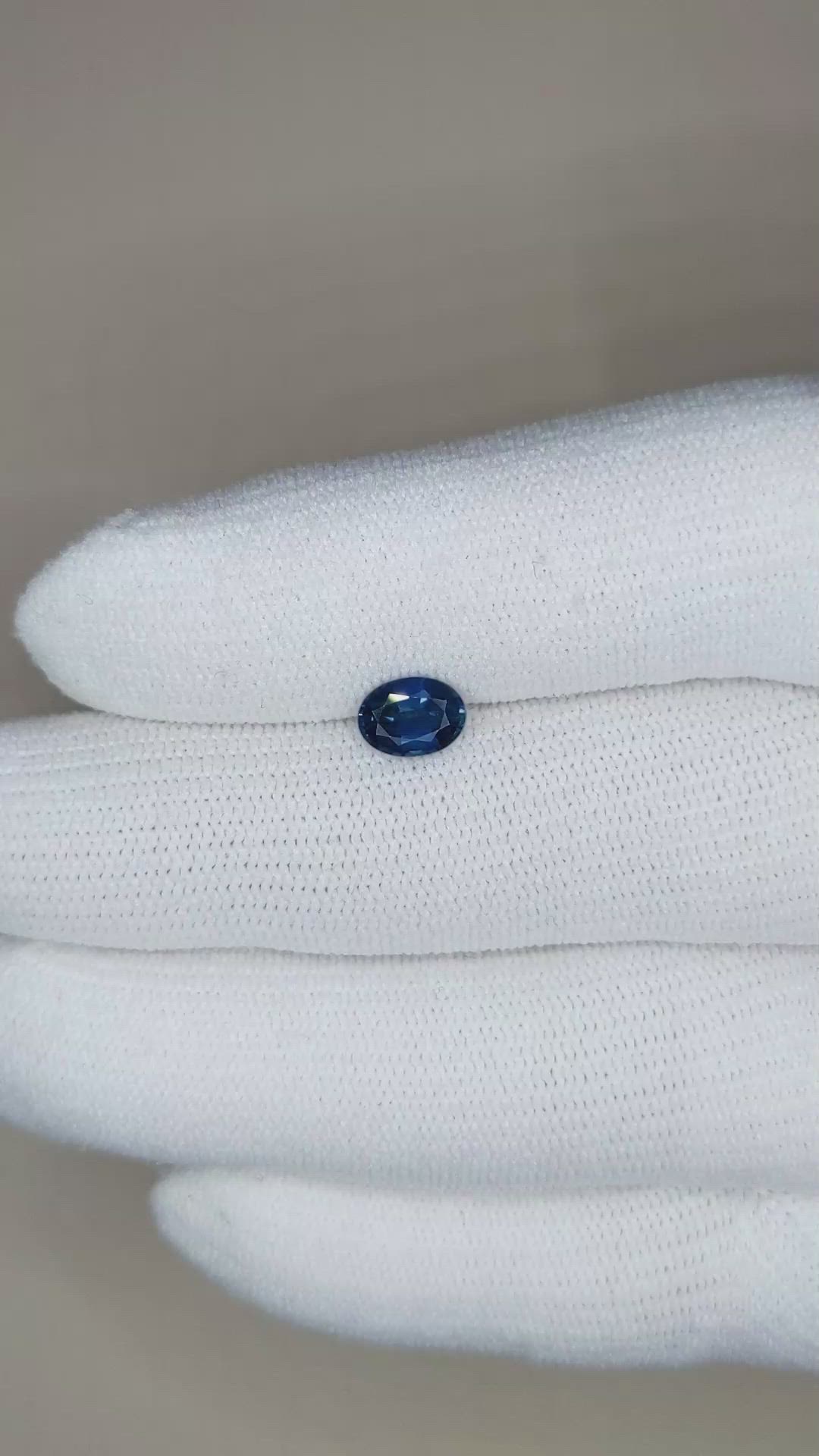 1.05 Ct. Blue Sapphire from Ceylon (Sri Lanka) Size Video