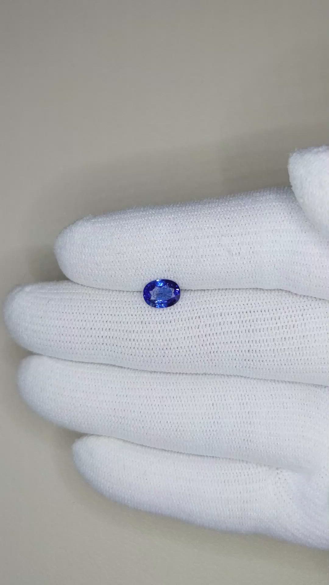 1.04 Ct. Blue Sapphire from Ceylon (Sri Lanka) Size Video