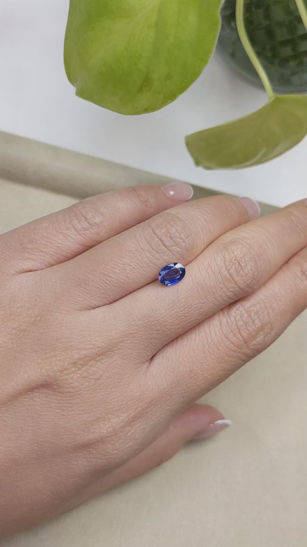 1.03 Ct. Blue Sapphire from Ceylon (Sri Lanka) Size Video