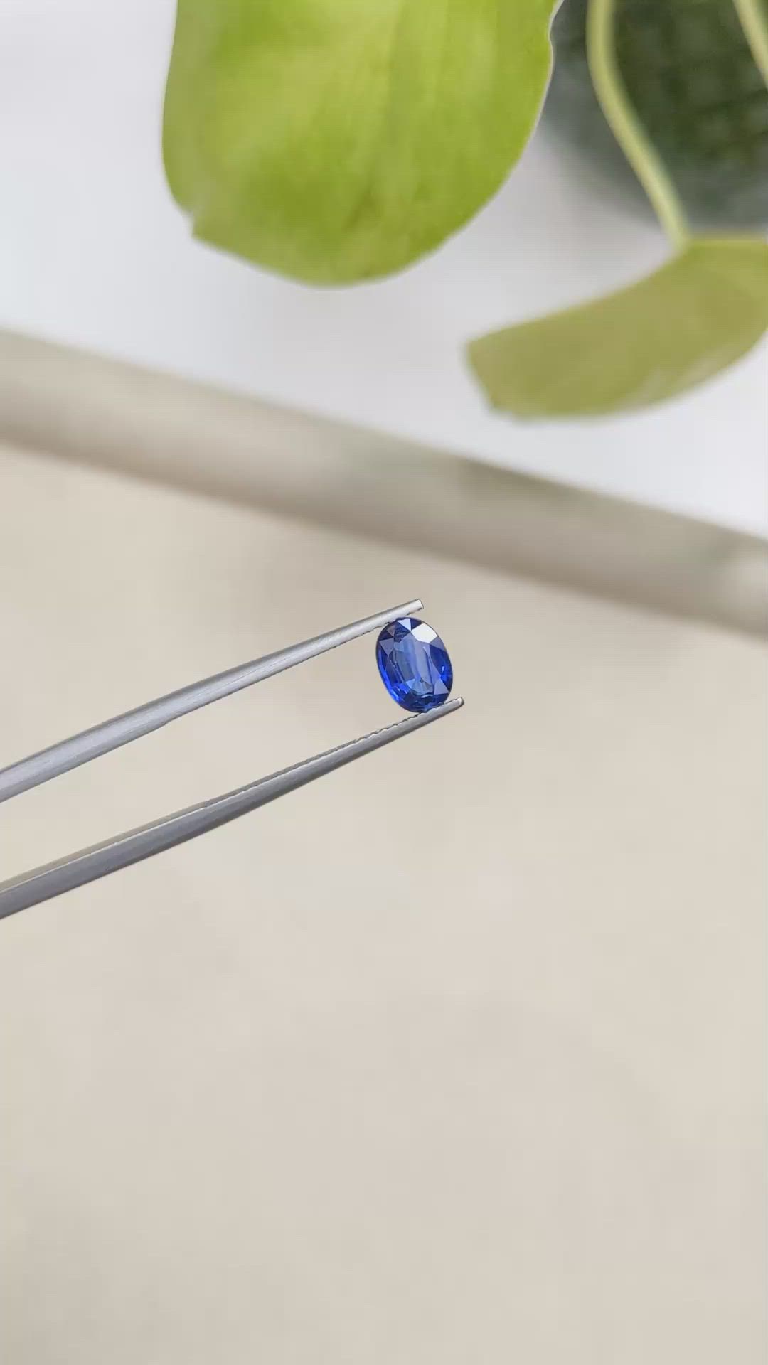 1.03 Ct. Blue Sapphire from Ceylon (Sri Lanka) Size Video