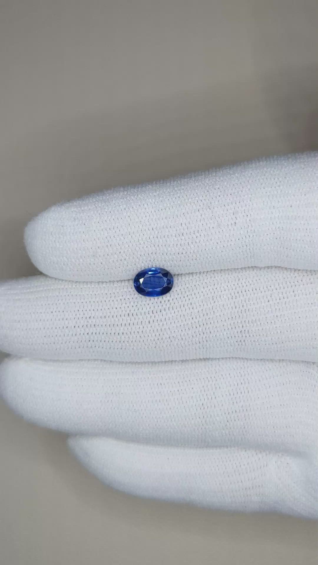 1.03 Ct. Blue Sapphire from Ceylon (Sri Lanka) Size Video