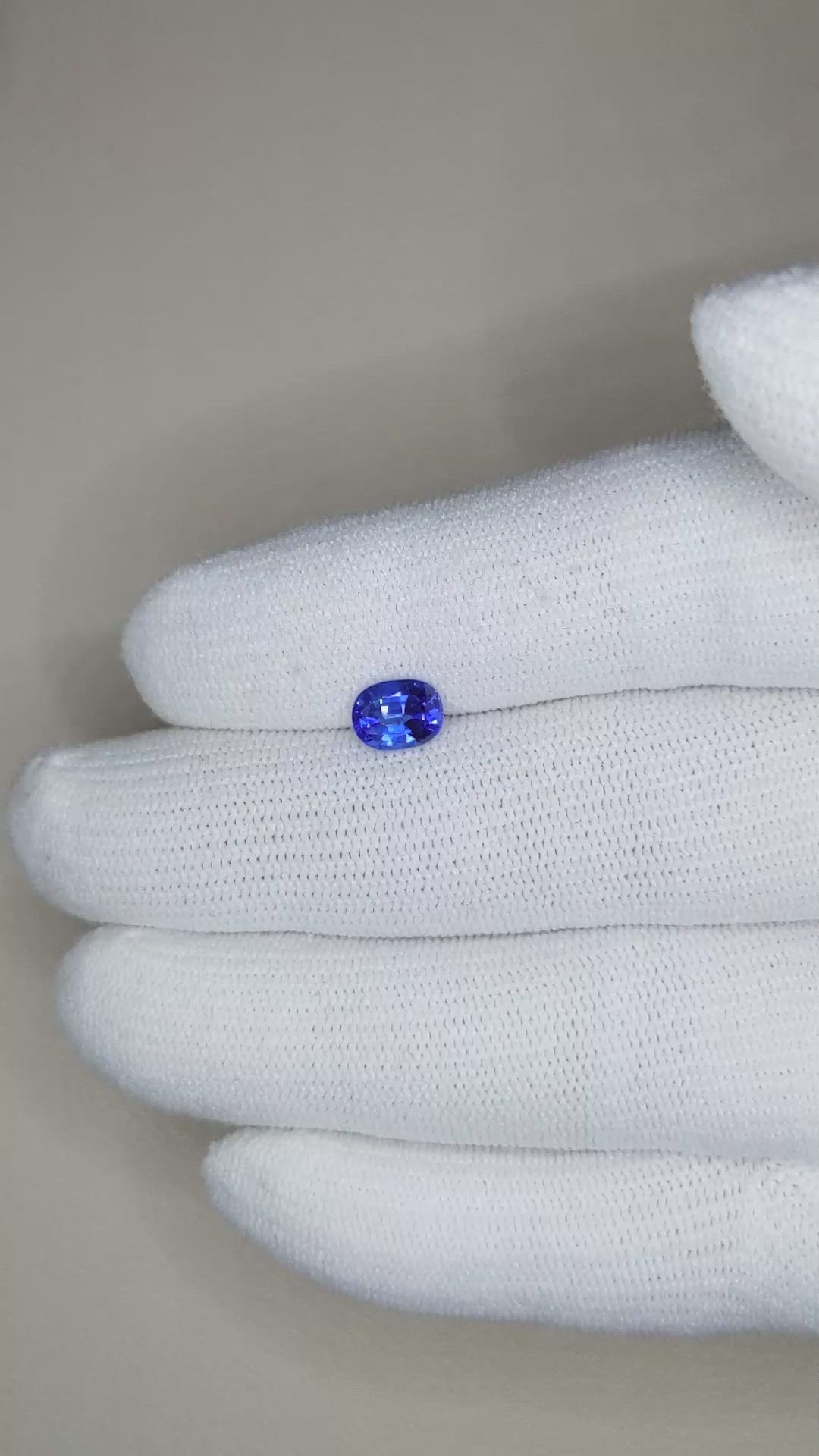 1.23 Ct. Blue Sapphire from Ceylon (Sri Lanka) Size Video