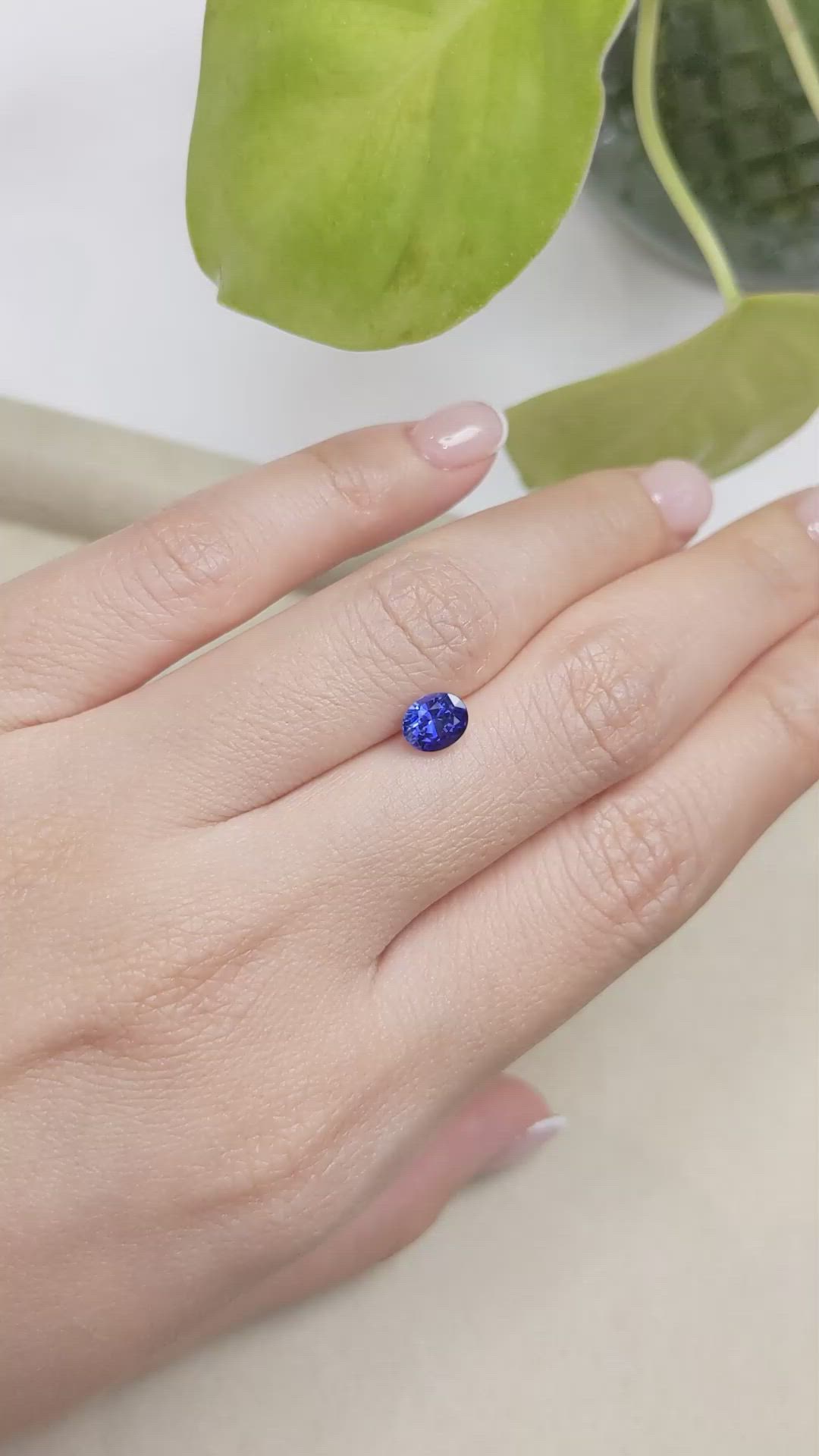 1.23 Ct. Blue Sapphire from Ceylon (Sri Lanka) Size Video