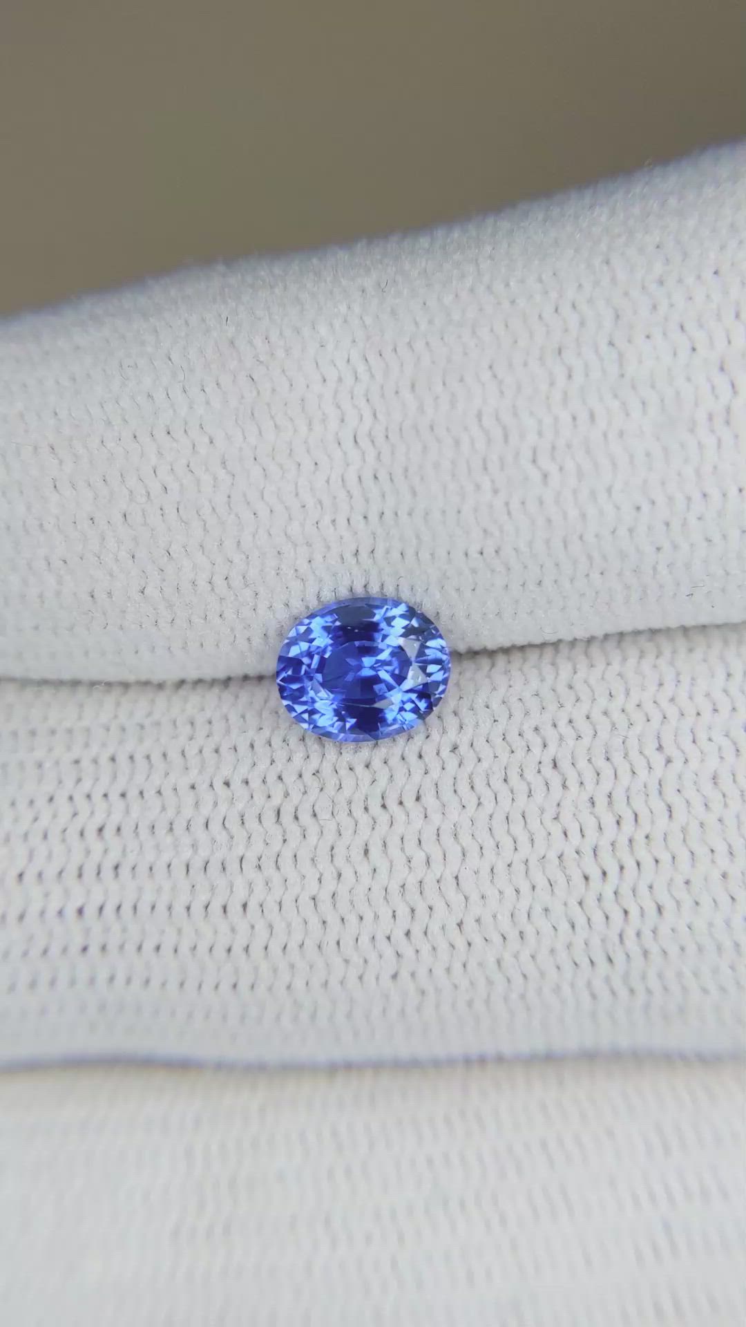 1.22 Ct. Blue Sapphire from Ceylon (Sri Lanka) Size Video