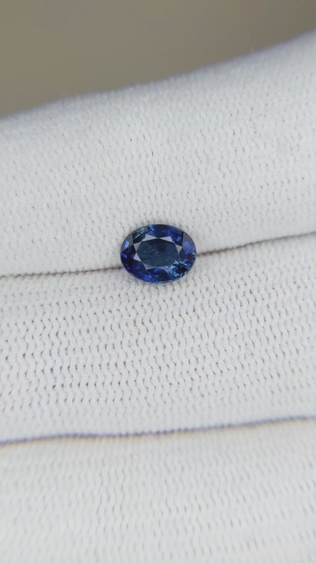 1.13 Ct. Blue Sapphire from Ceylon (Sri Lanka) Size Video