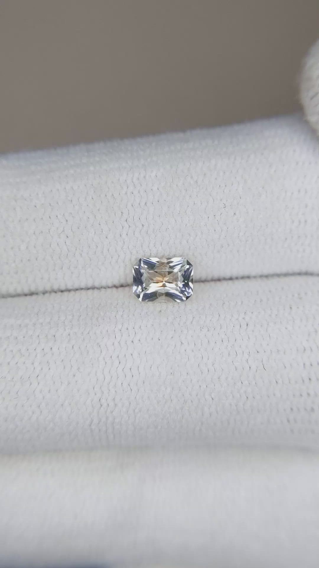 0.58 Ct. Bi Color Sapphire from Ceylon (Sri Lanka) Size Video