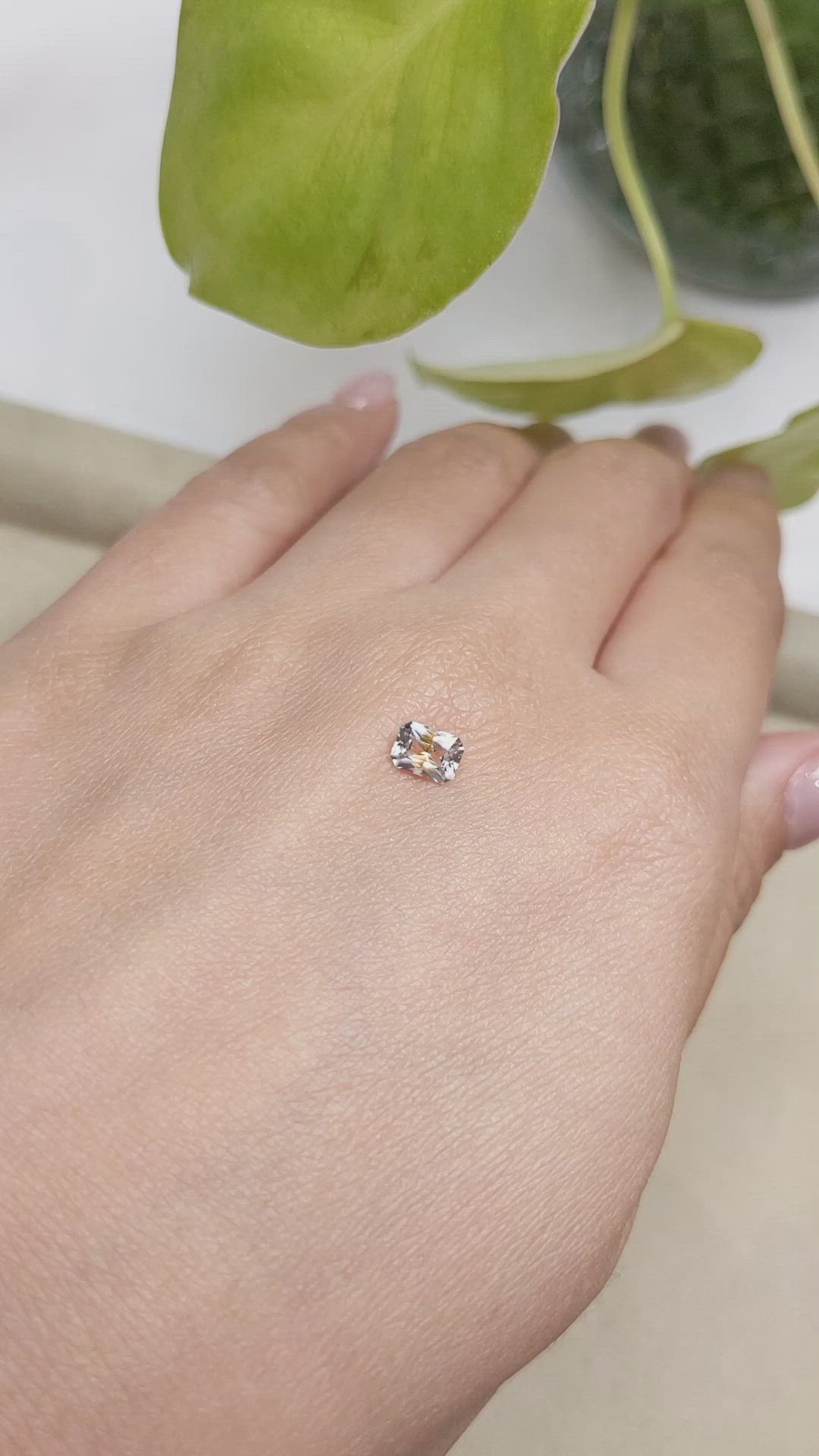 0.58 Ct. Bi Color Sapphire from Ceylon (Sri Lanka) Size Video