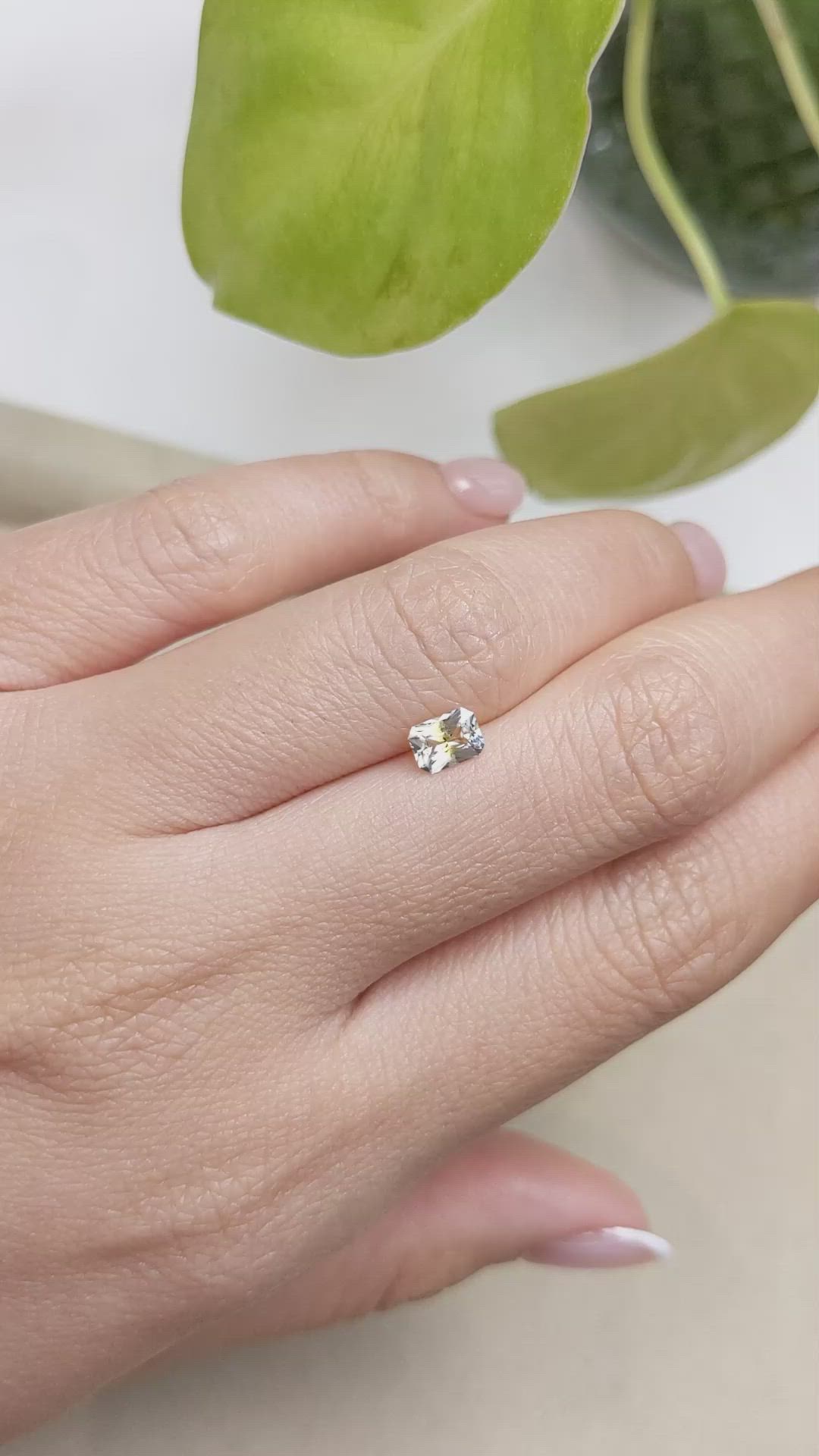 0.58 Ct. Bi Color Sapphire from Ceylon (Sri Lanka) Size Video