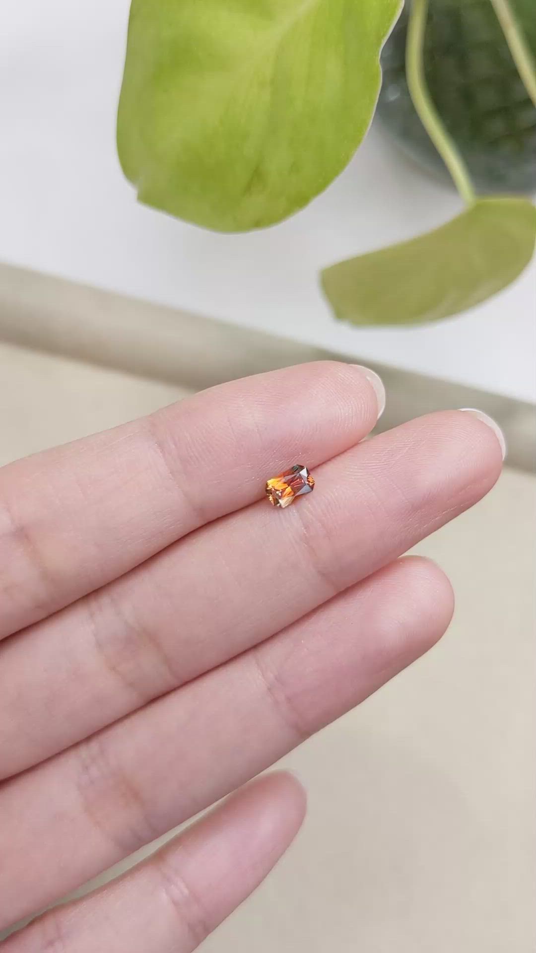 0.46 Ct. Bi Color Sapphire from Ceylon (Sri Lanka) Size Video