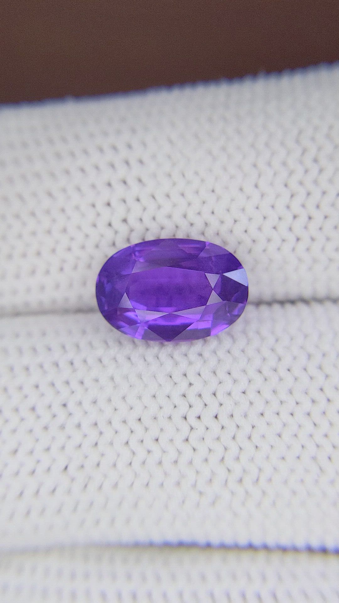 4.04 Ct. Bluish Purple Sapphire from Ceylon (Sri Lanka) Size Video