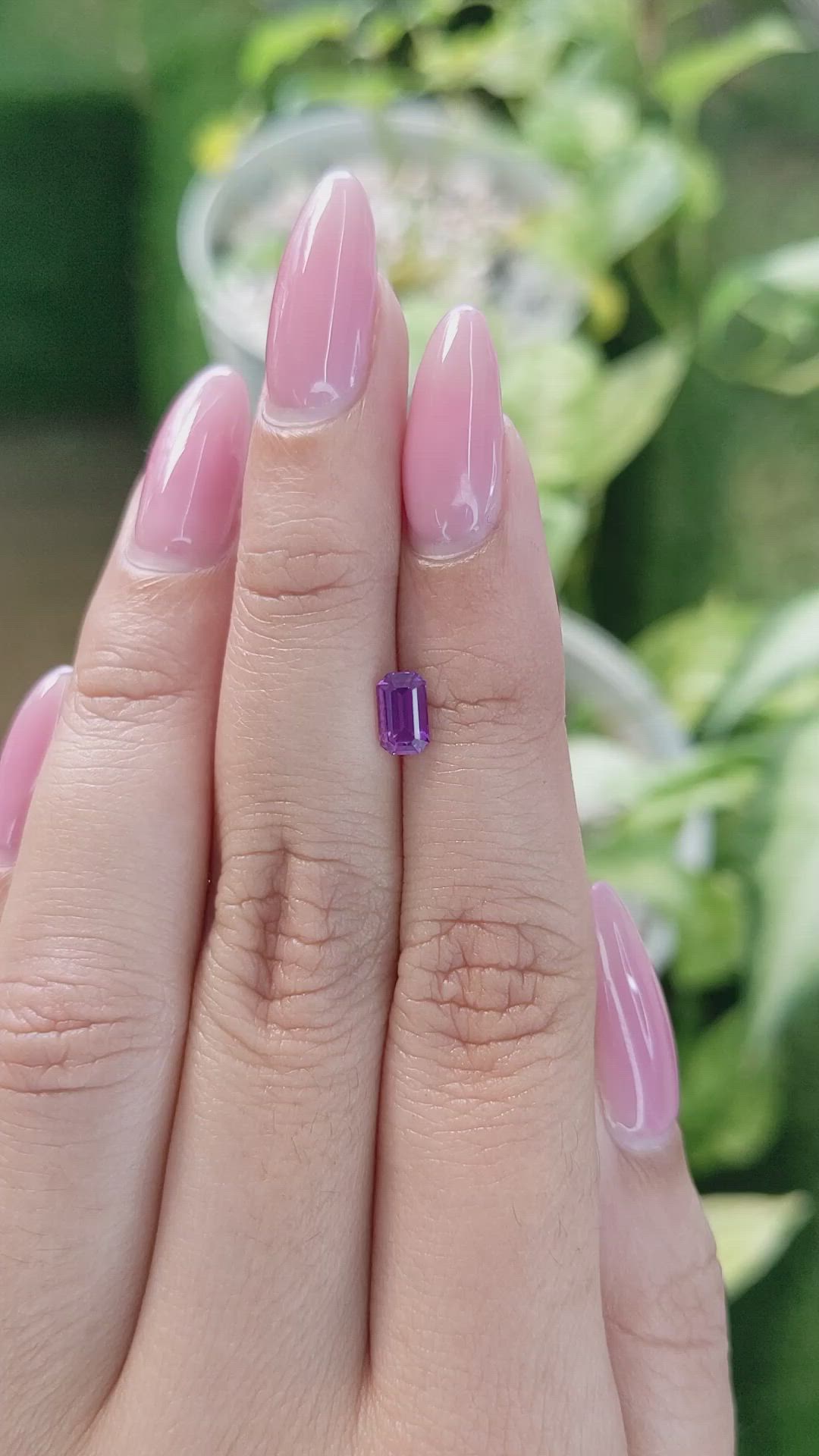0.80 Ct. Pinkish Purple Sapphire from Ceylon (Sri Lanka) Size Video