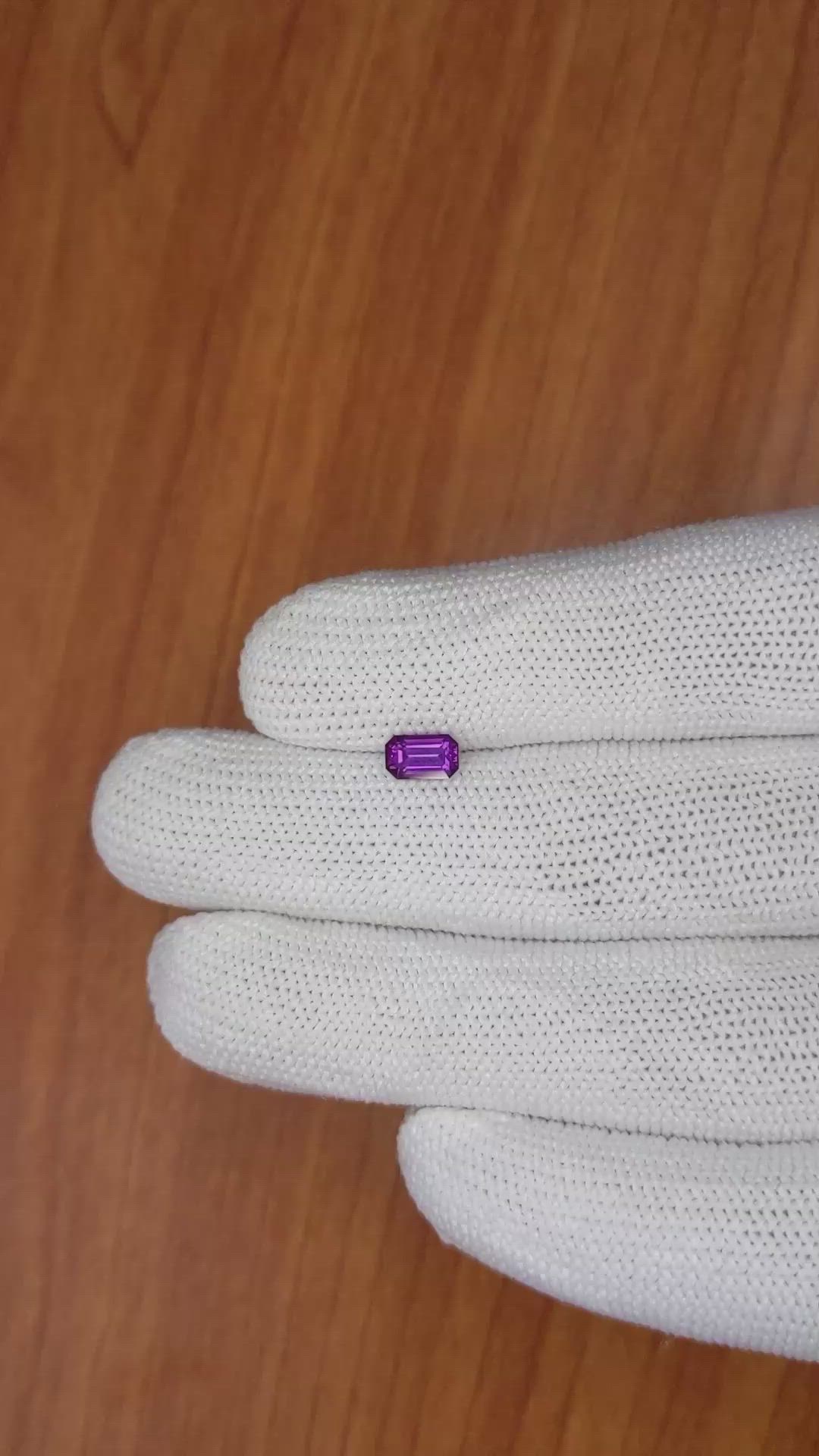 0.80 Ct. Pinkish Purple Sapphire from Ceylon (Sri Lanka) Size Video