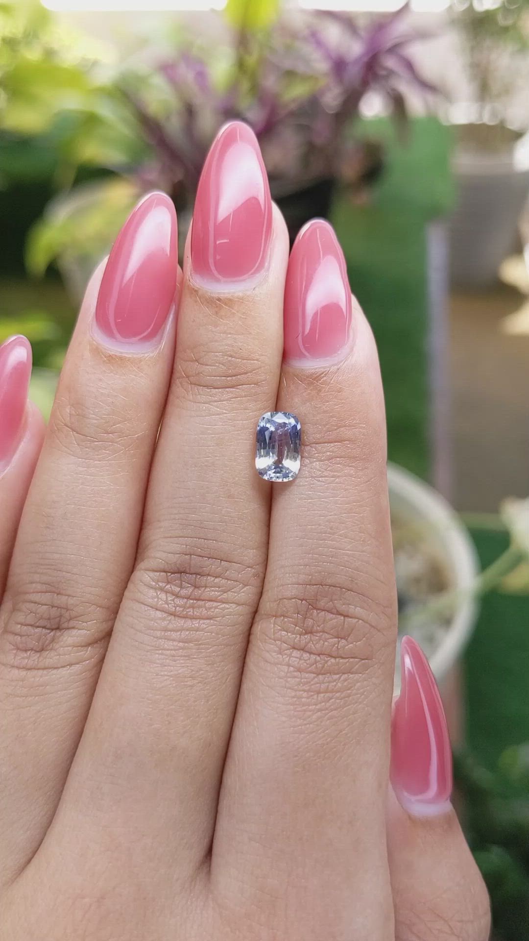 1.37 Ct. Bi Color Sapphire from Ceylon (Sri Lanka) Size Video