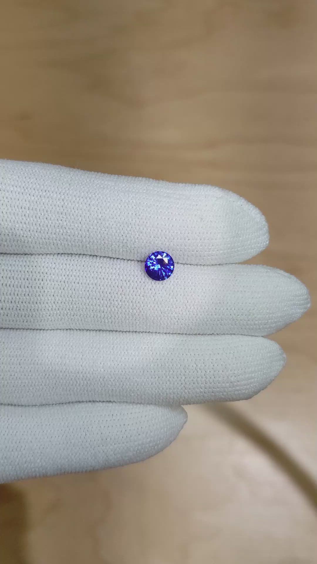 0.90 Ct. Blue Sapphire from Ceylon (Sri Lanka) Size Video