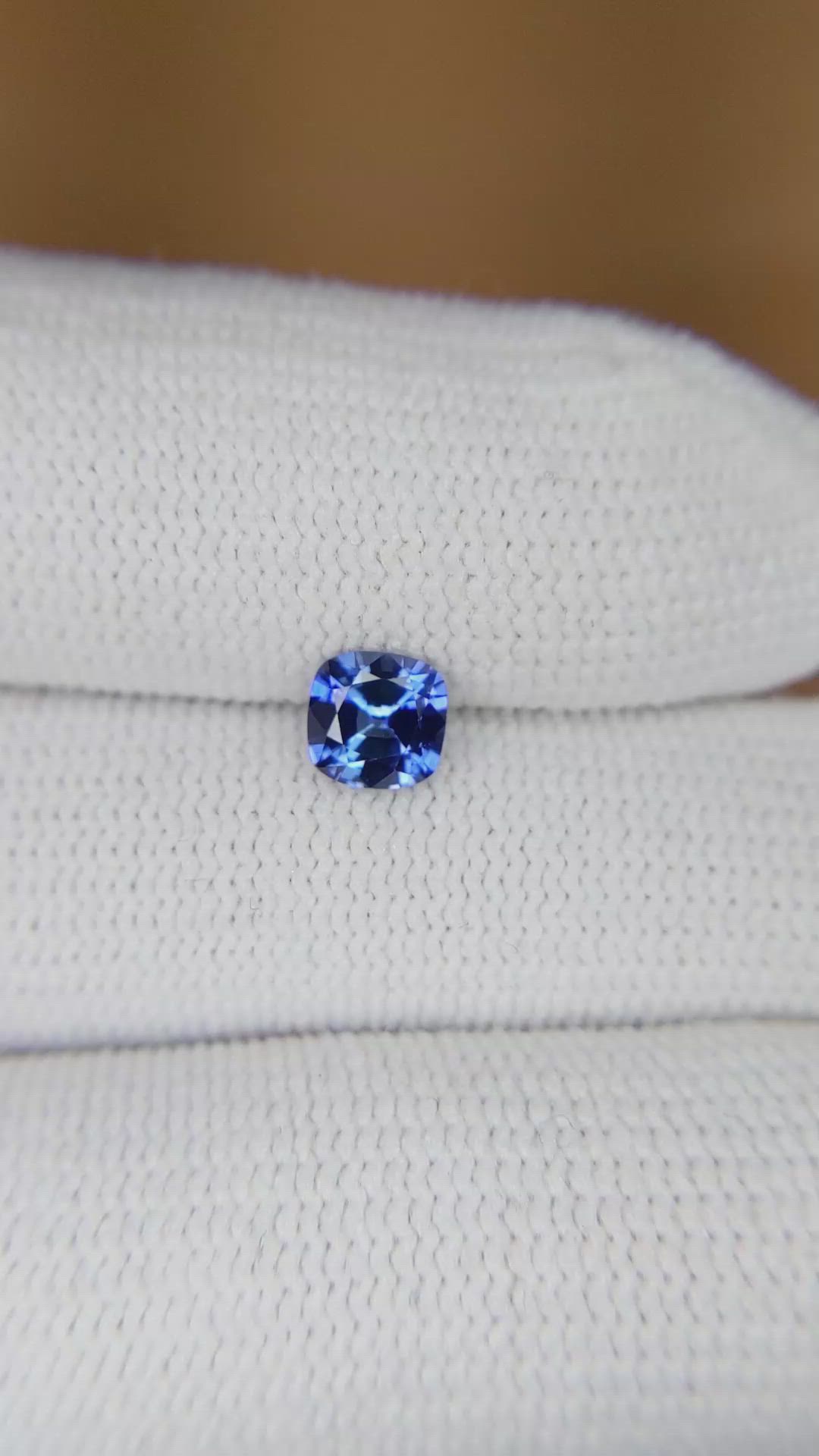 0.70 Ct. Blue Sapphire from Ceylon (Sri Lanka) Size Video