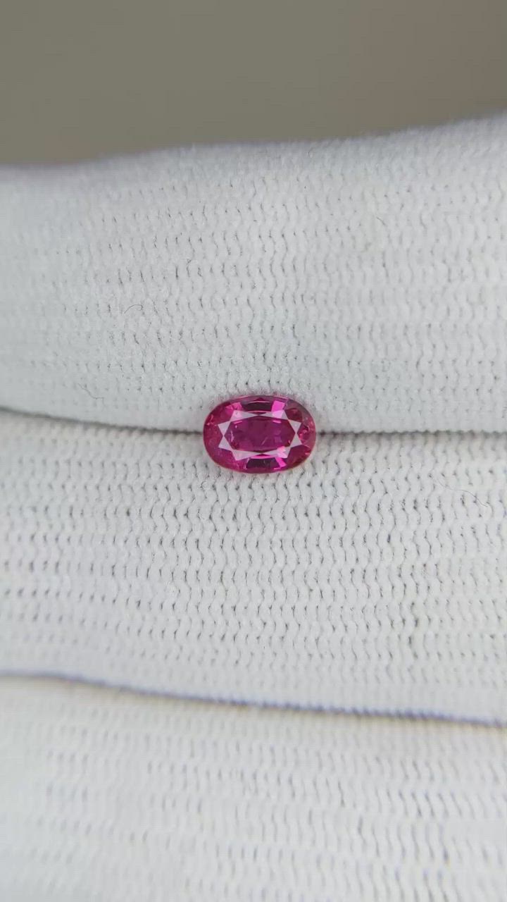 0.80 Ct. Reddish Pink Sapphire from Thailand Size Video
