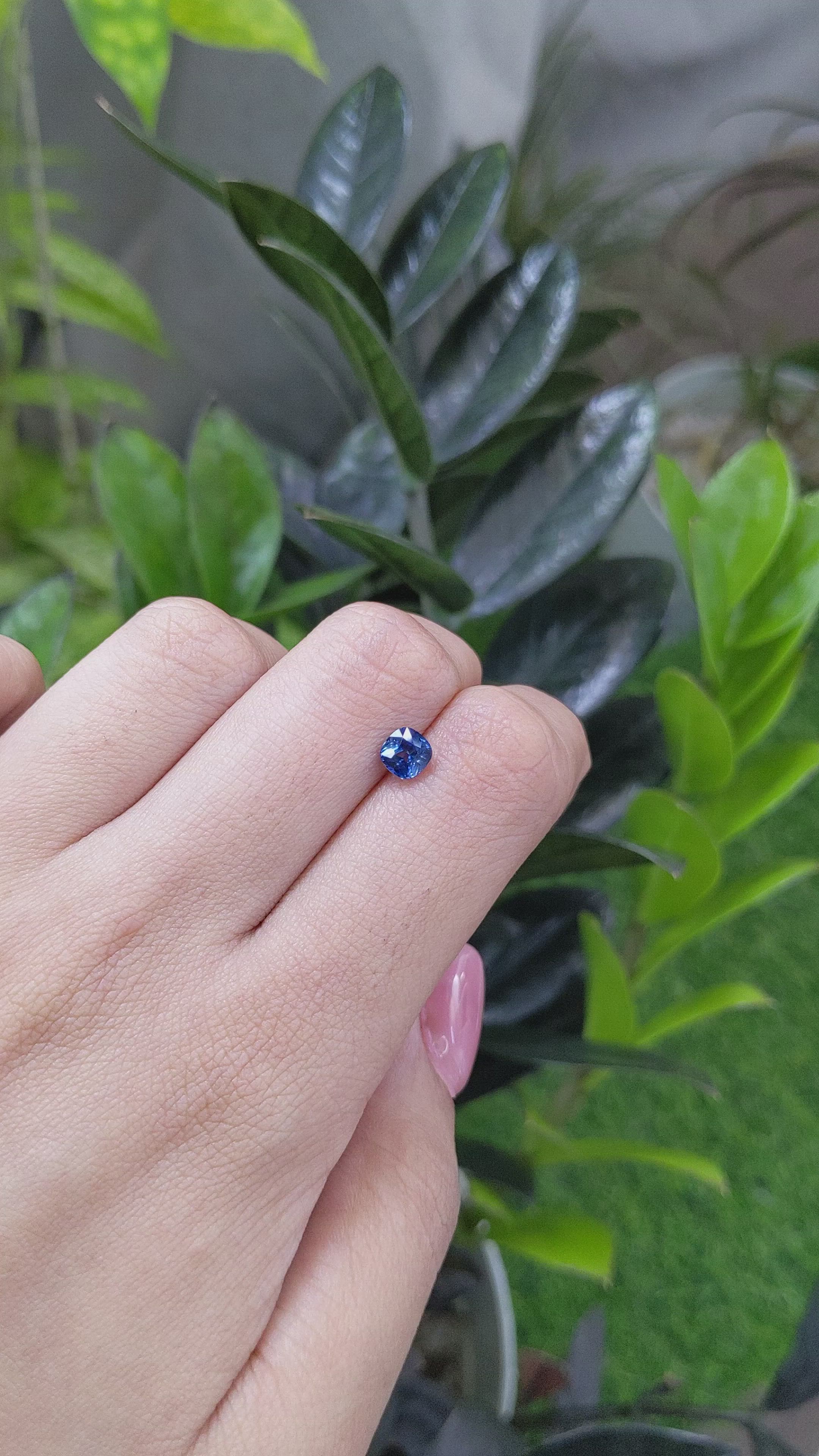 1.04 Ct. Blue Sapphire from Ceylon (Sri Lanka) Size Video